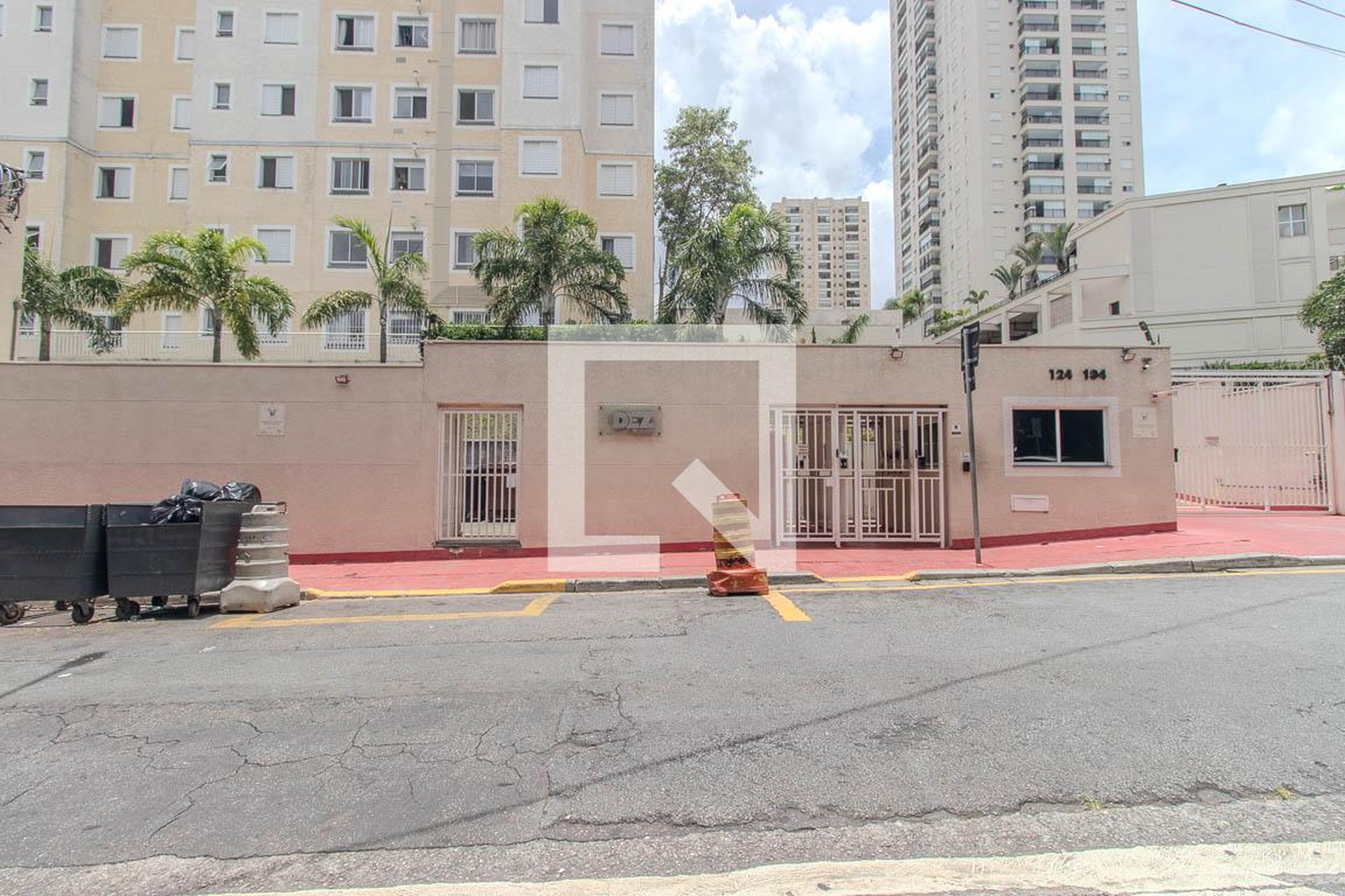 Fachada Condomínio Dez Cantareira