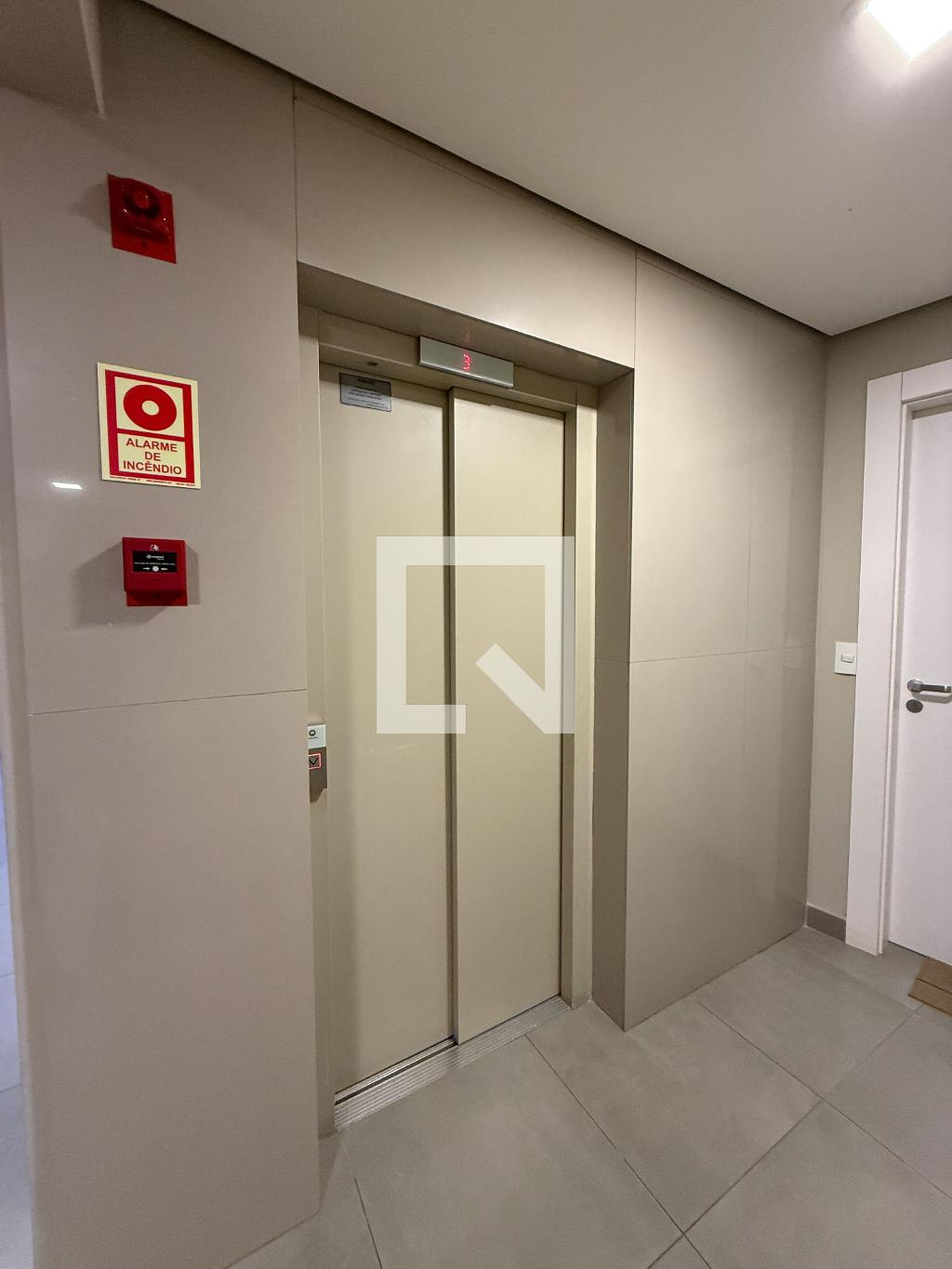 Elevador - Edifiico Juliana