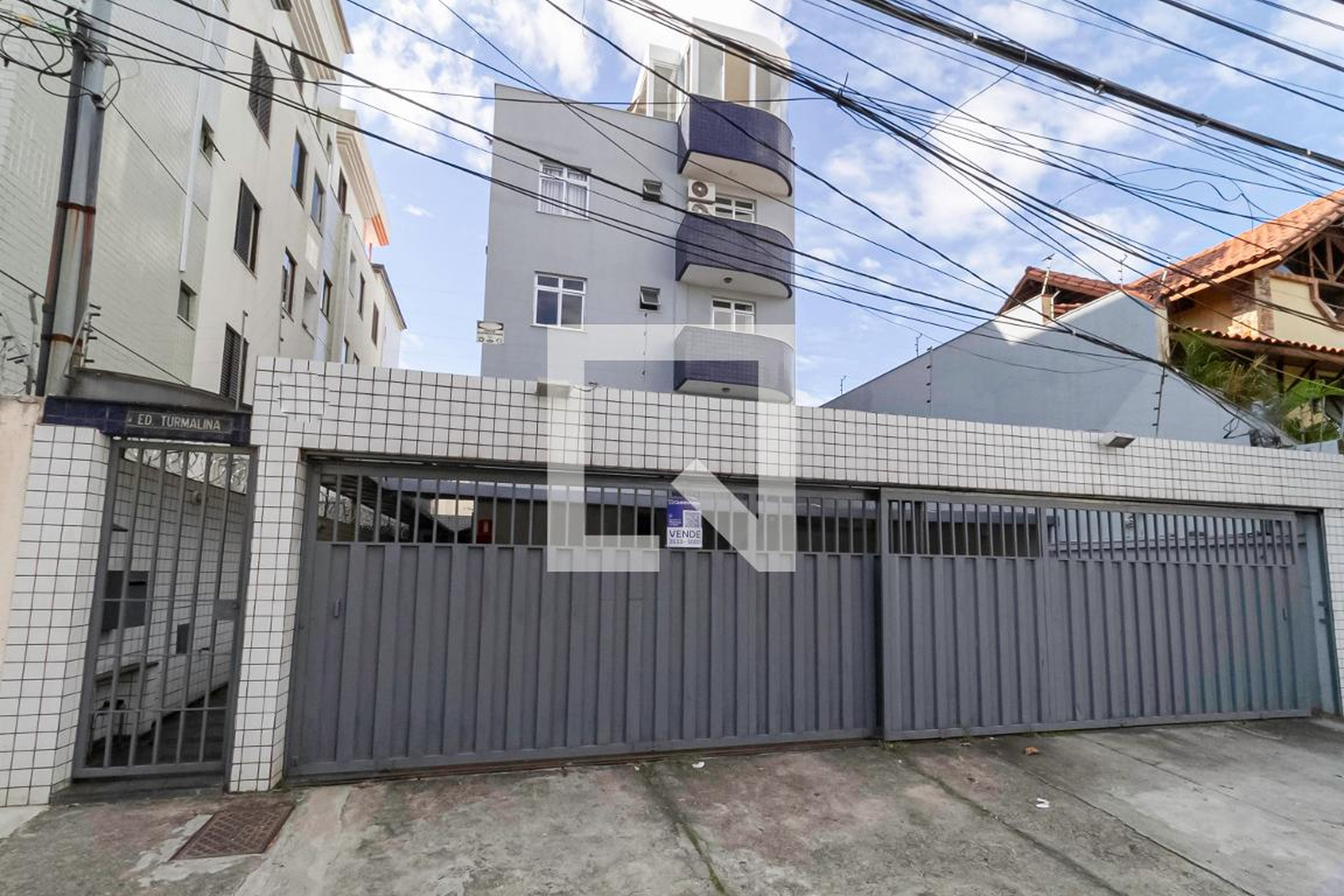 Fachada Condomínio em Rua Ramalho Ortigão, 100