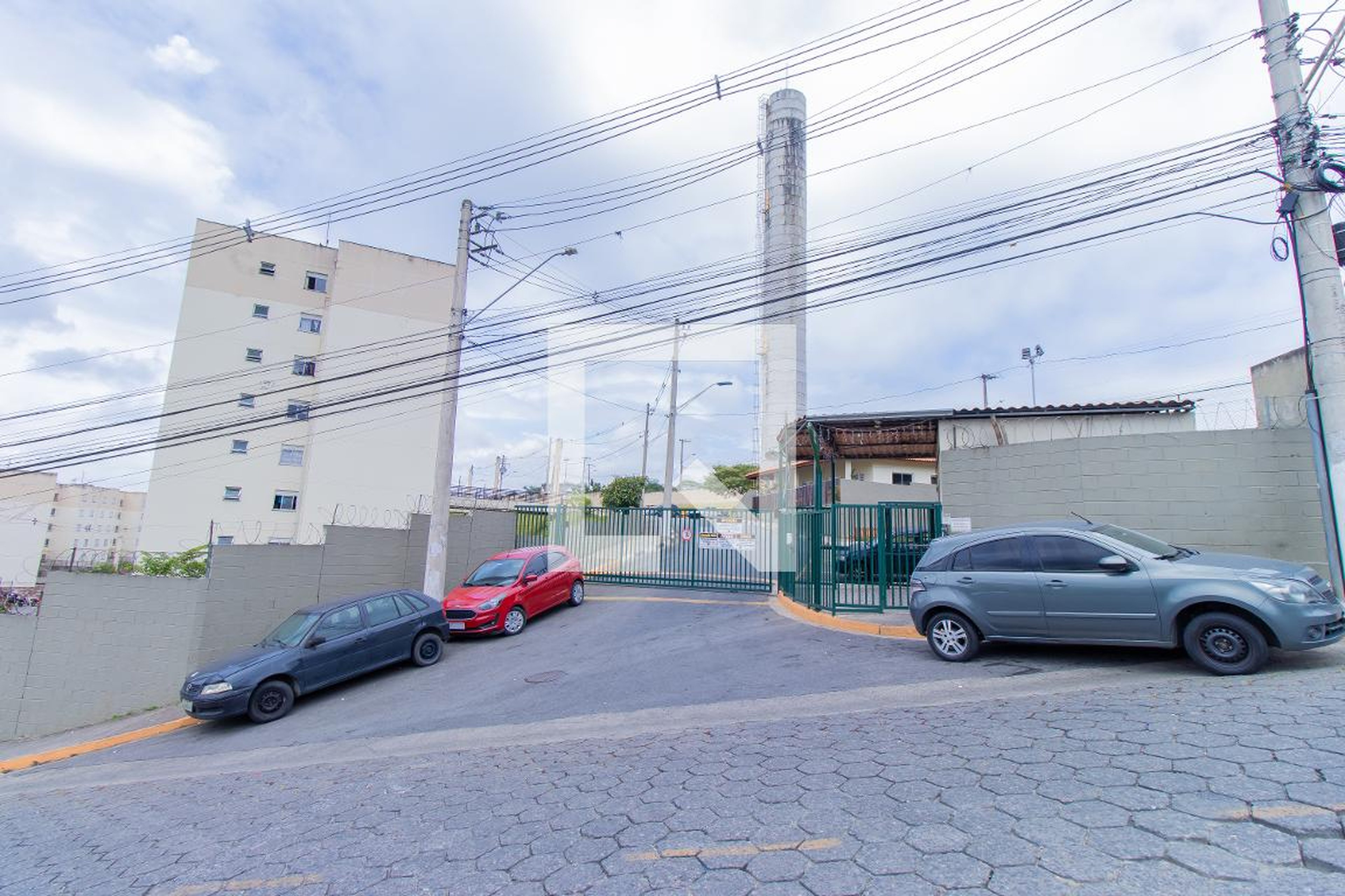 Fachada do condomínio Condomínio Arco-Íris 1