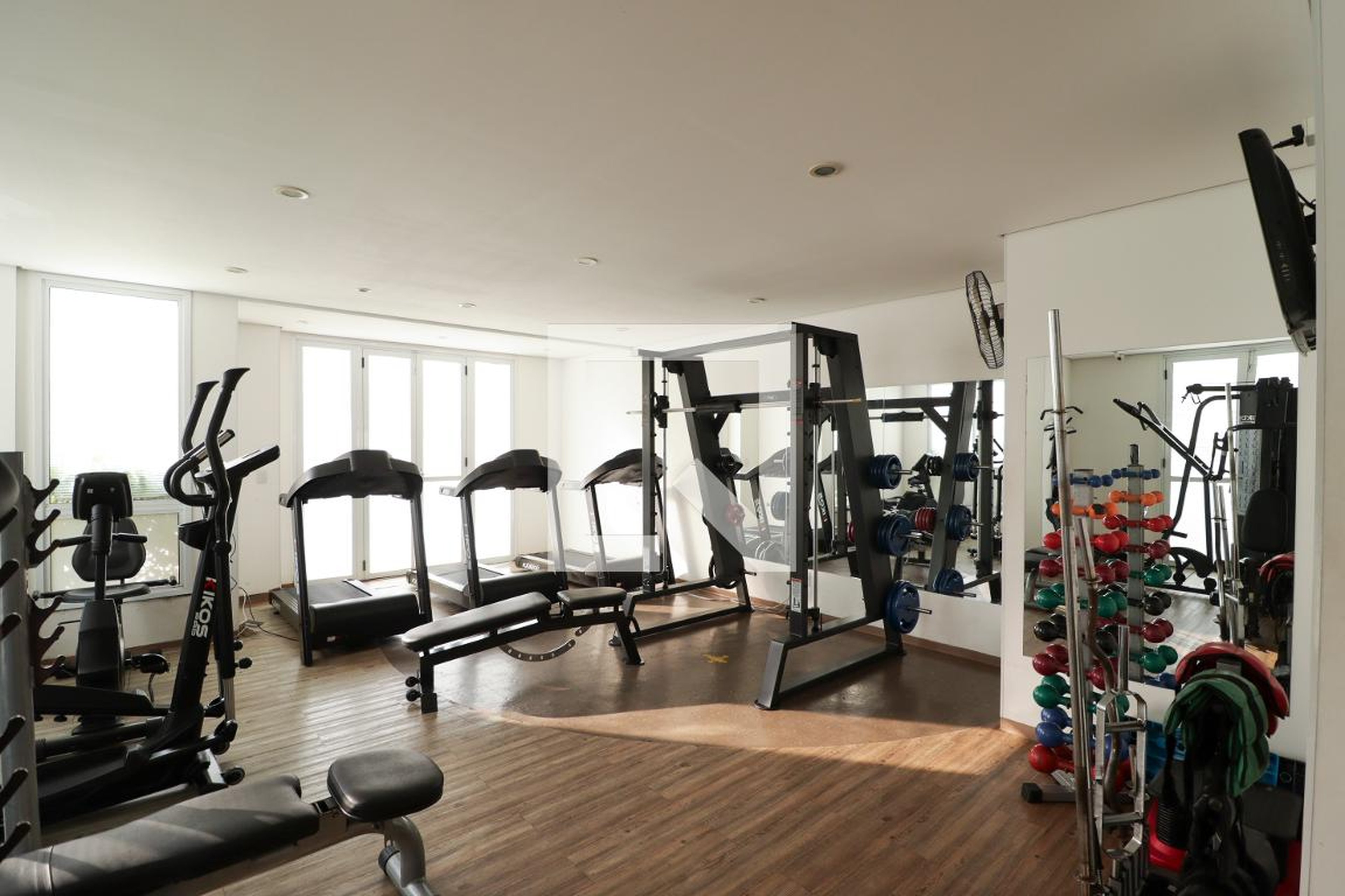 Academia - Residencial London Quality