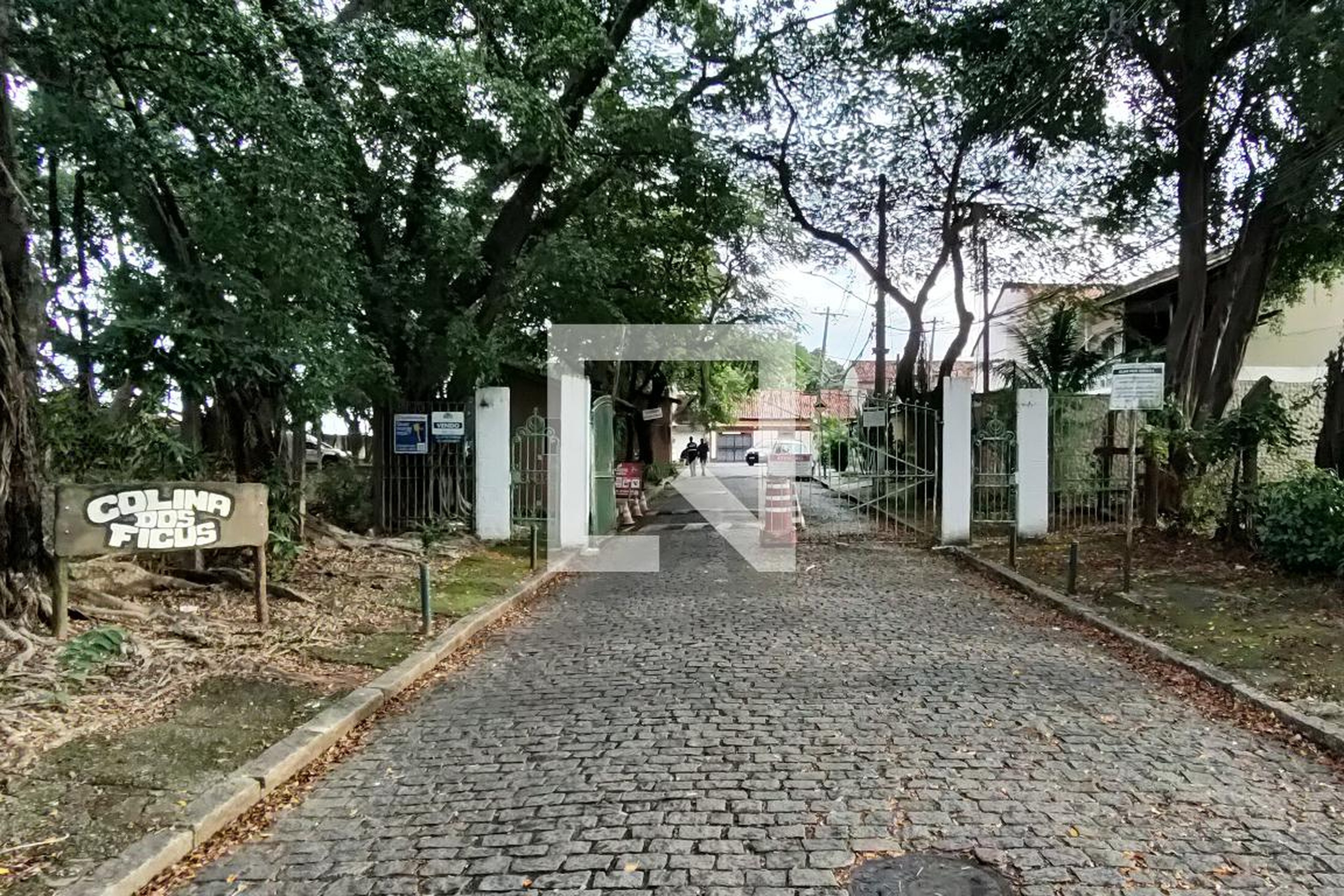 Fachada Condomínio em Rua Silvestre Travassos, 148