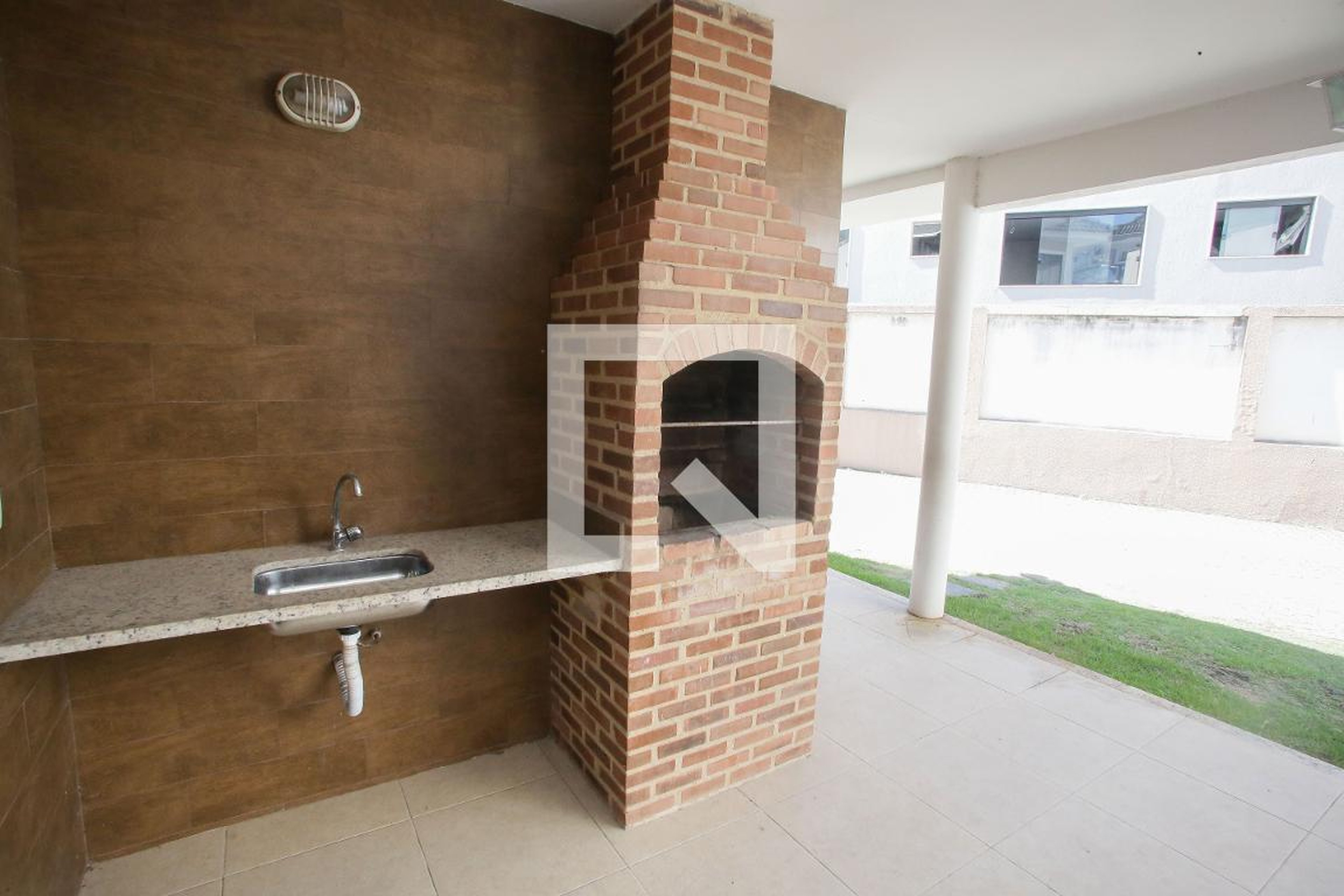 Churrasqueira Condomínio em Rua Lícia de Alvarenga, 16 - 101