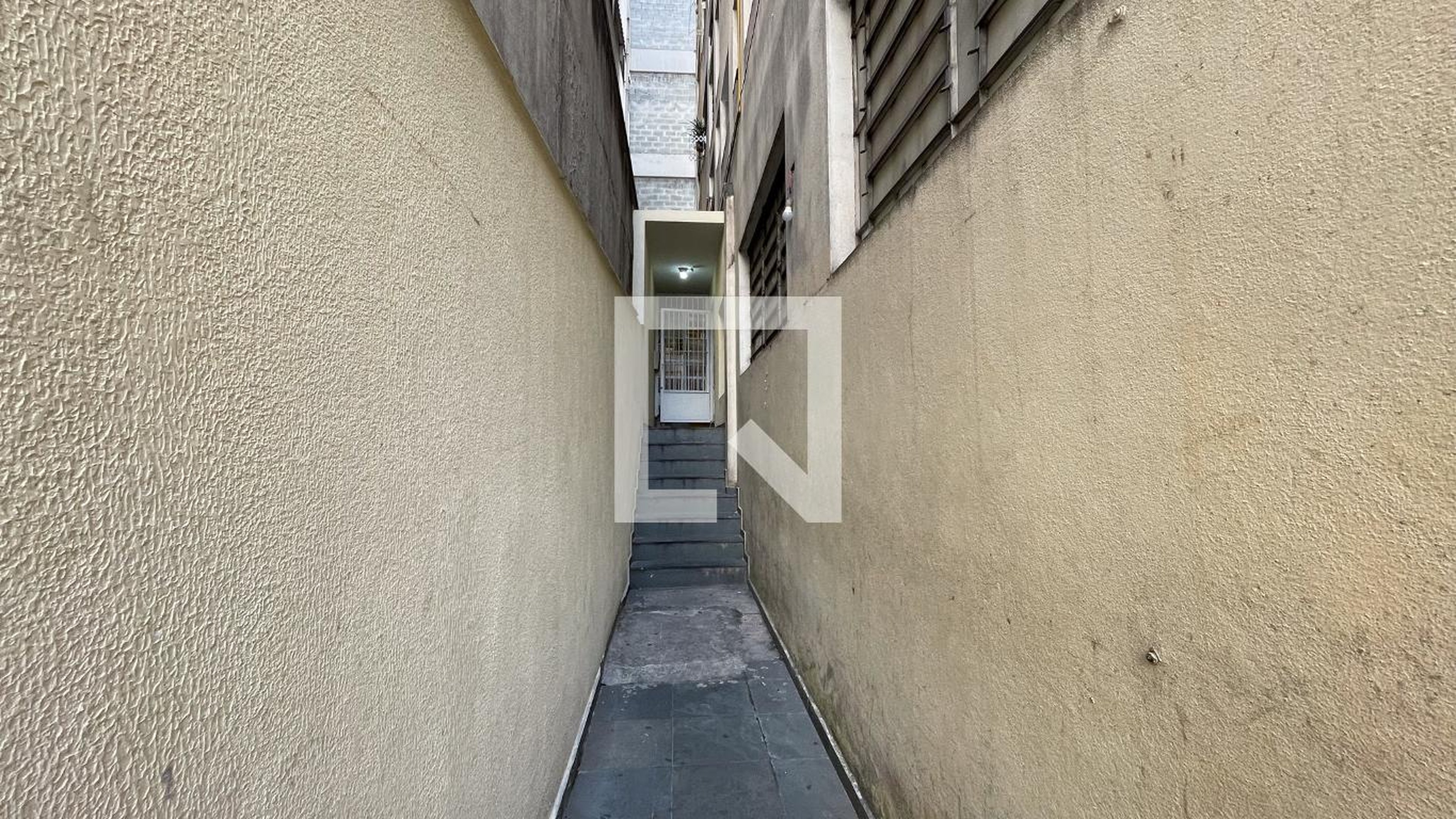 Entrada Condomínio em Rua Lacerda Marques, 503