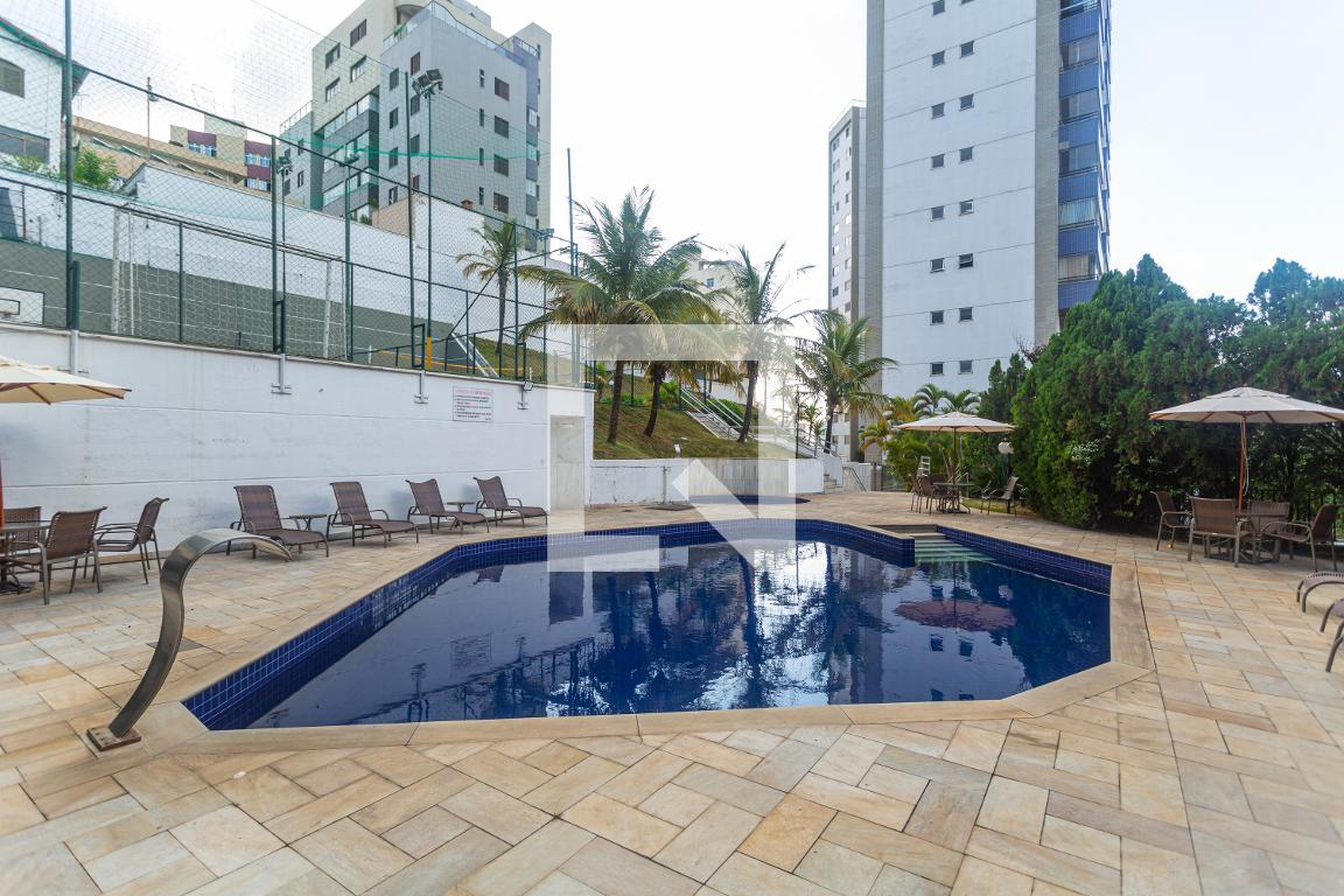 Área da Piscina - Edifício Parque Residencial Orleans