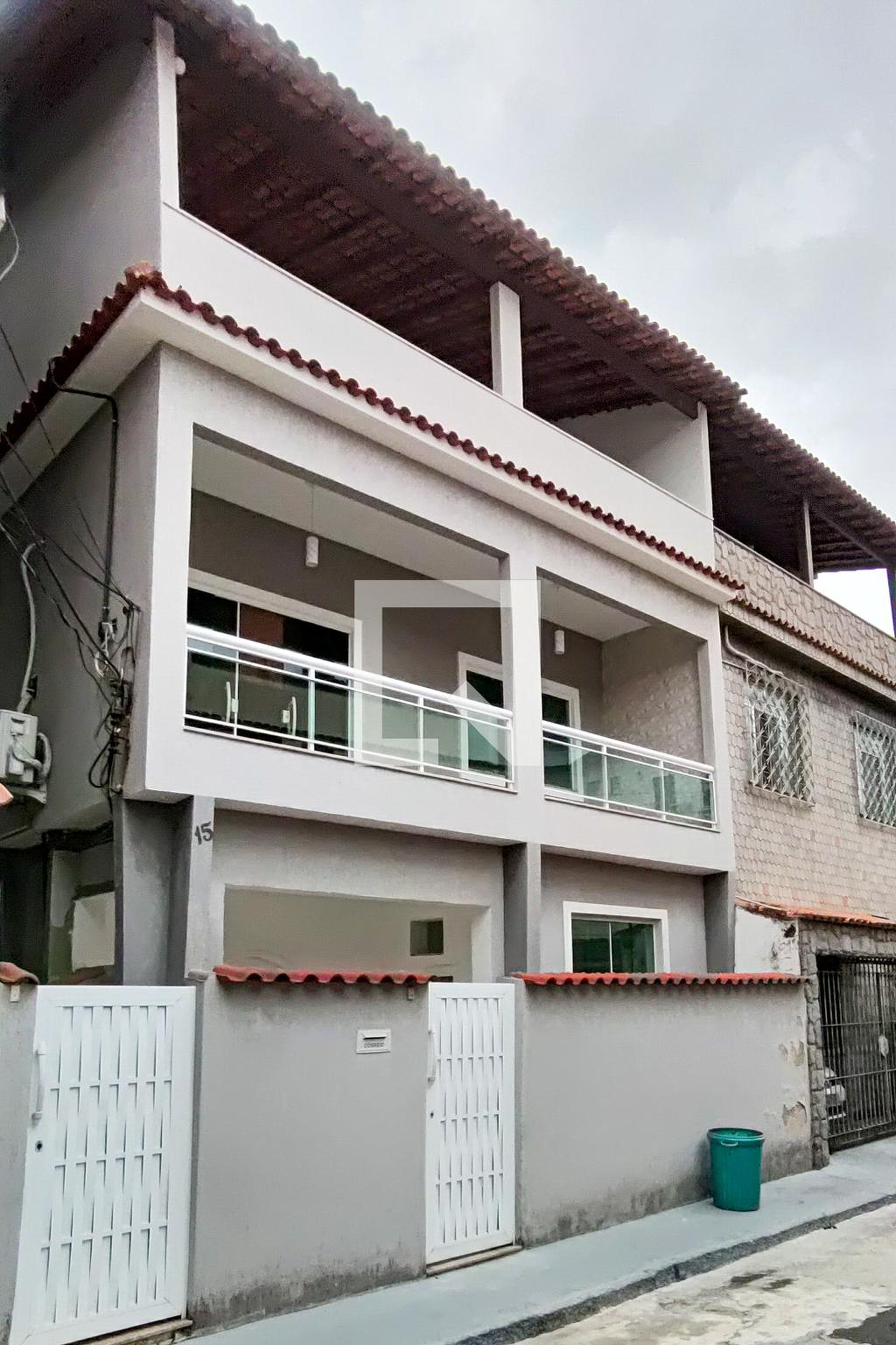 Fachada Condomínio em Estrada de Jacarepaguá, 7611