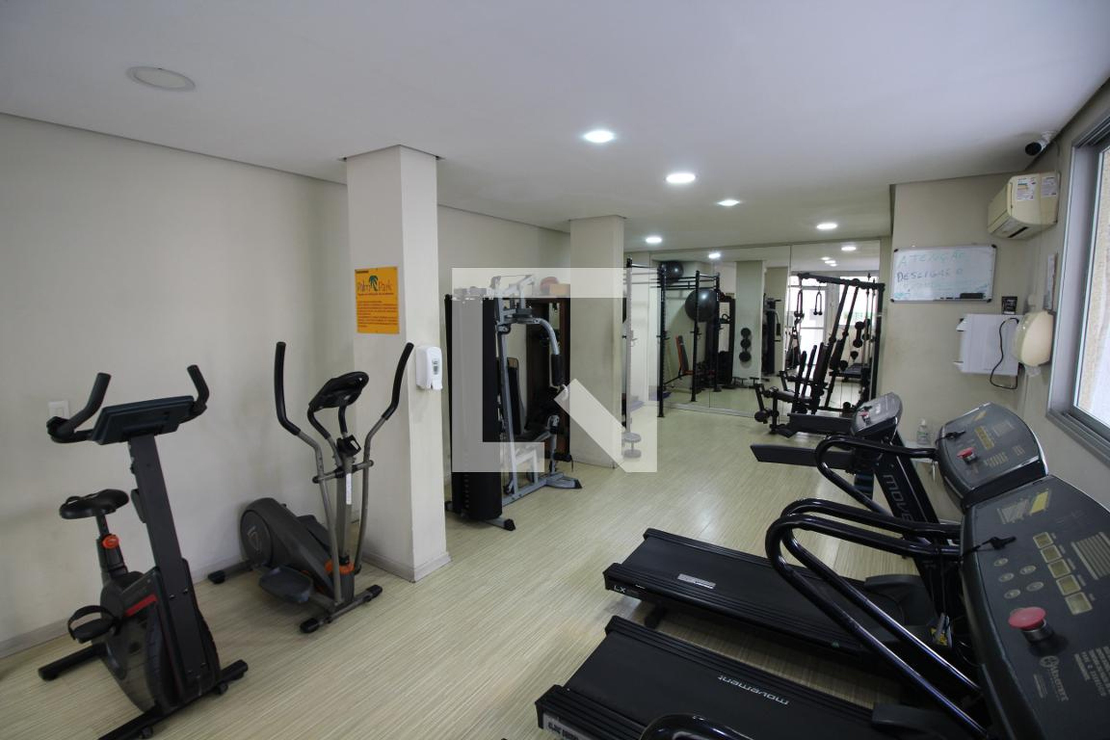 Academia - Palm Park