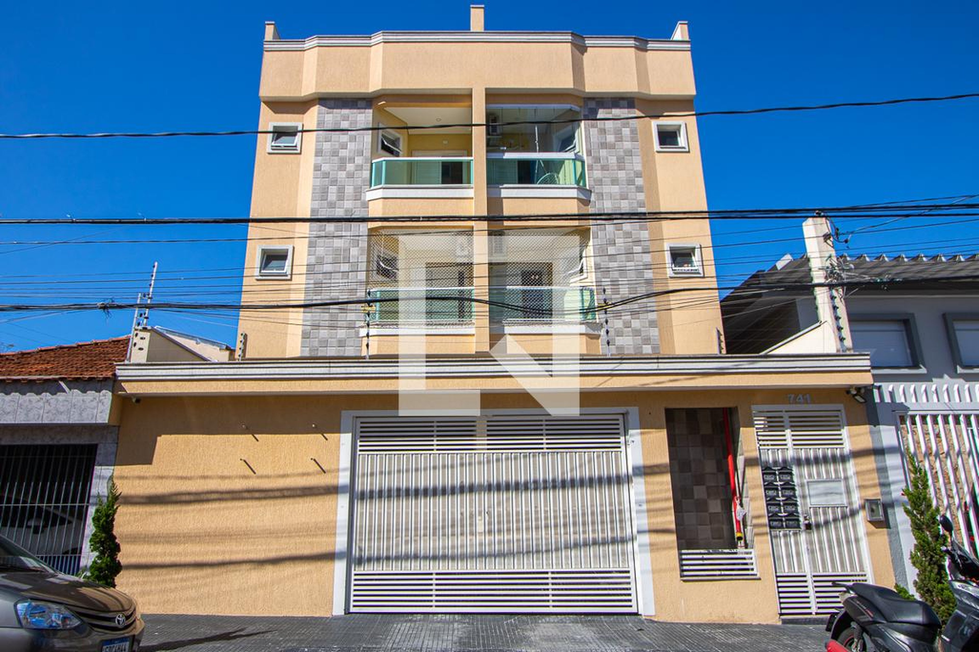 Fachada Condomínio em Rua General Canavarro, 741