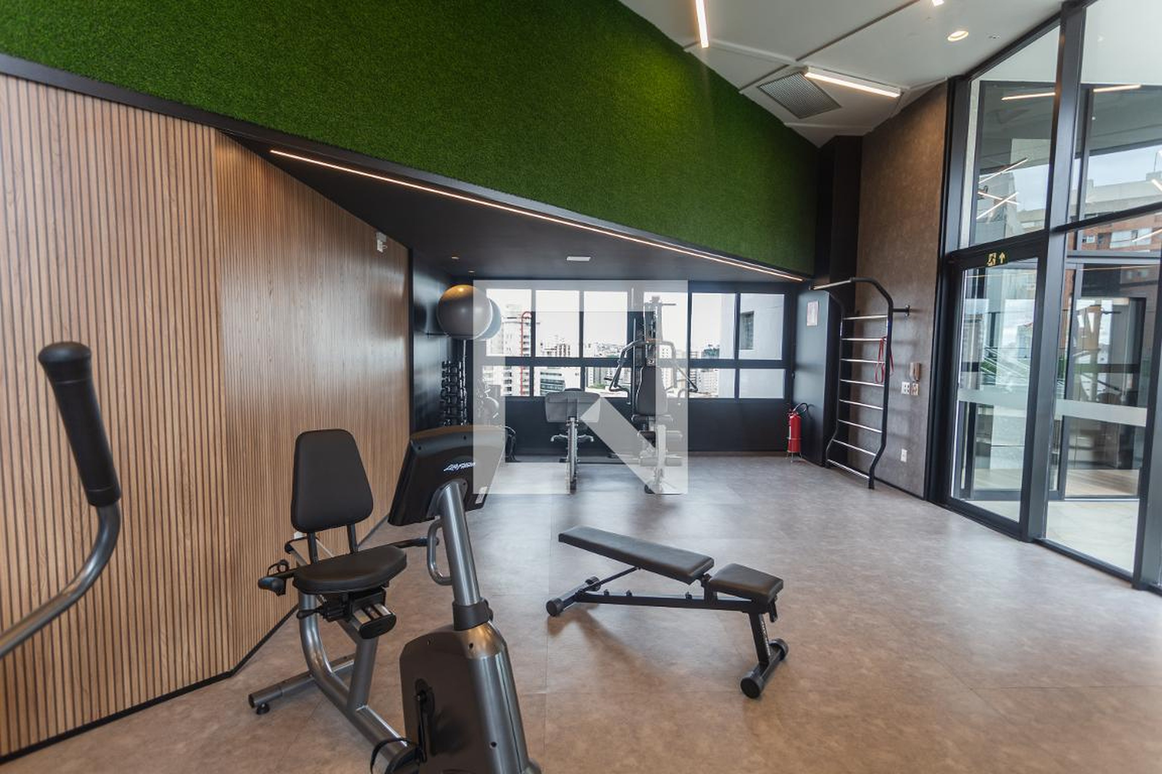 Academia - Aimorés Moradias