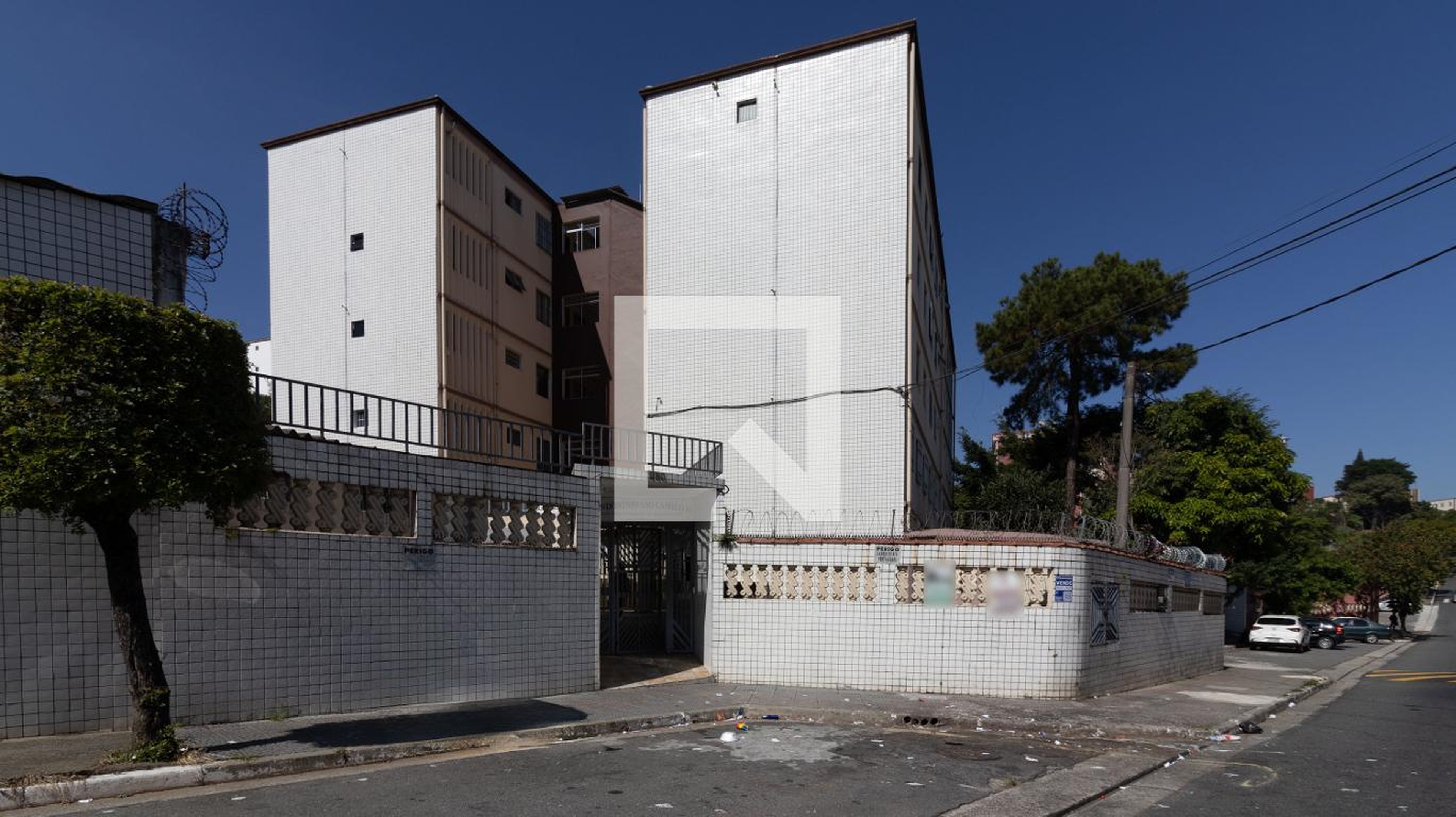 Fachada Condomínio em Rua Padre Gabriel de Campos, 280