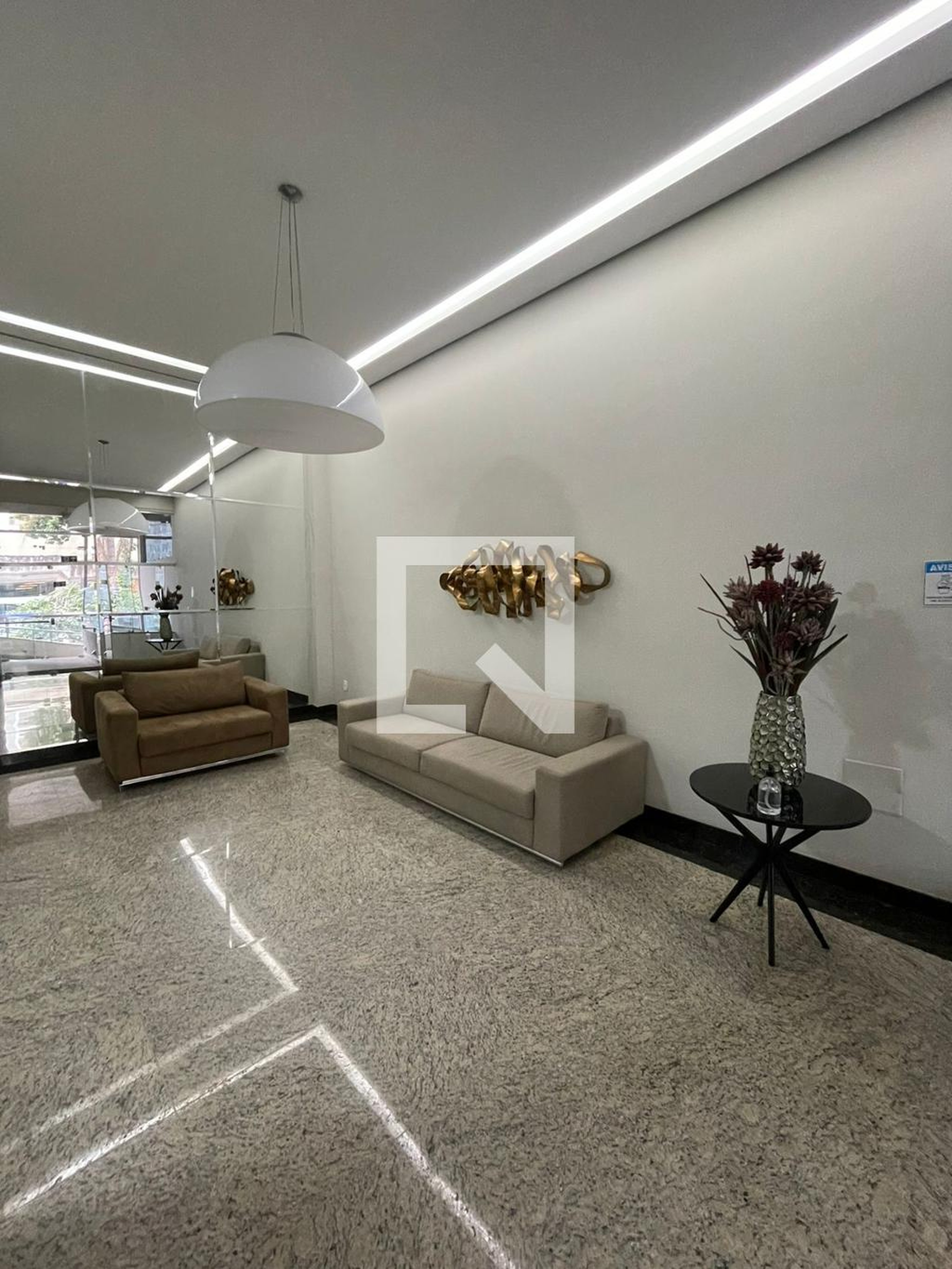 Hall de entrada - Edifício Romualdo Cançado