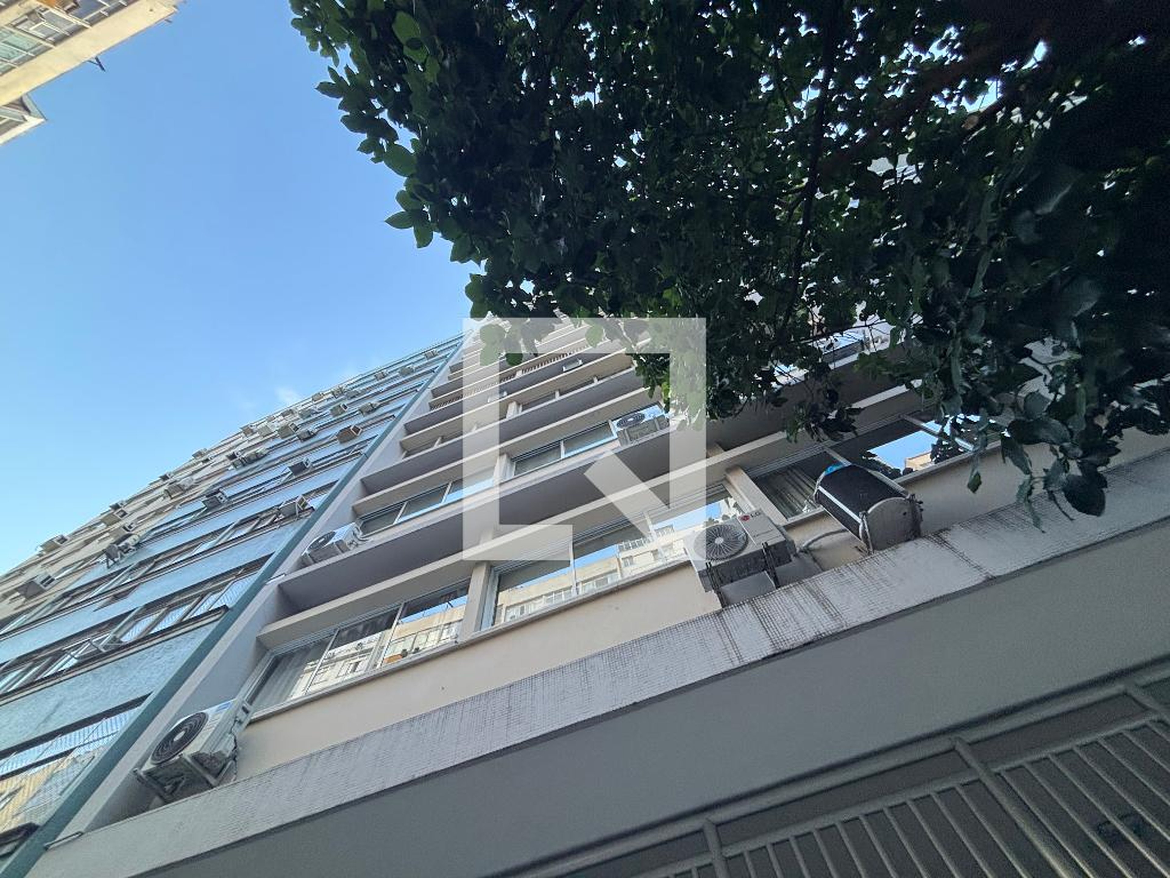 Fachada Condomínio em Rua Barata Ribeiro, 590