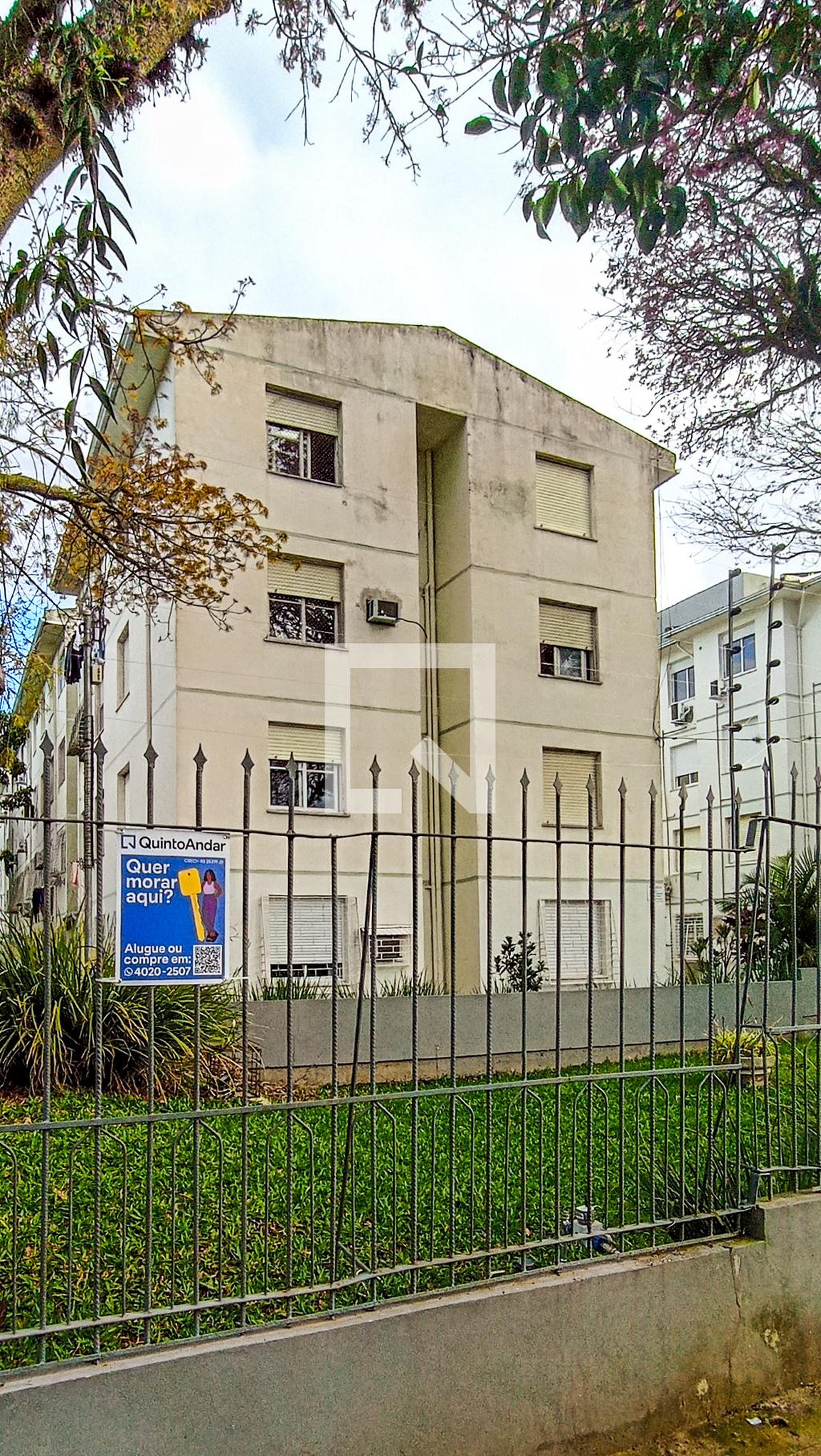 Fachada Condomínio em Rua Coronel Massot, 1329