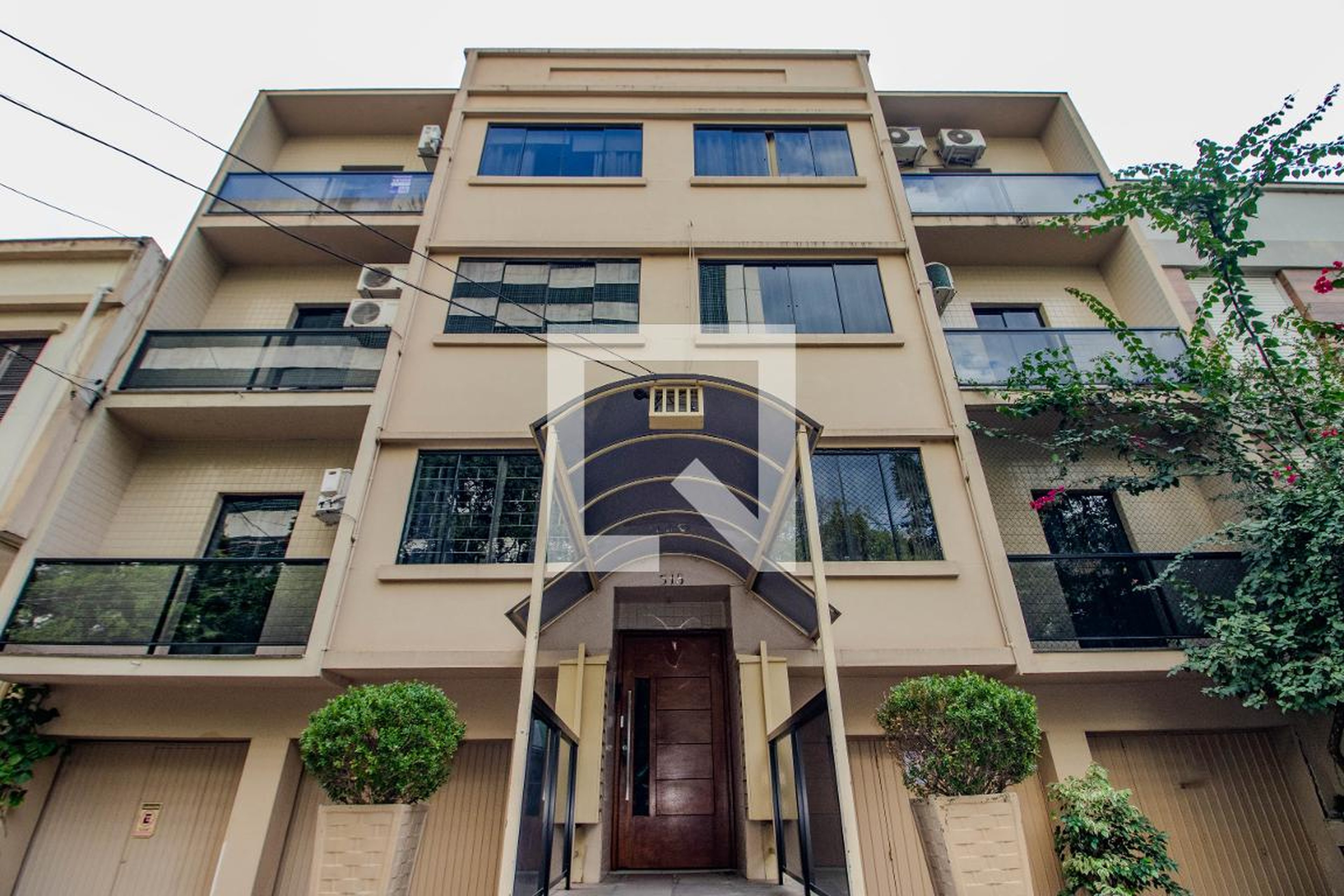 Fachada Condomínio em Rua Tiradentes, 318