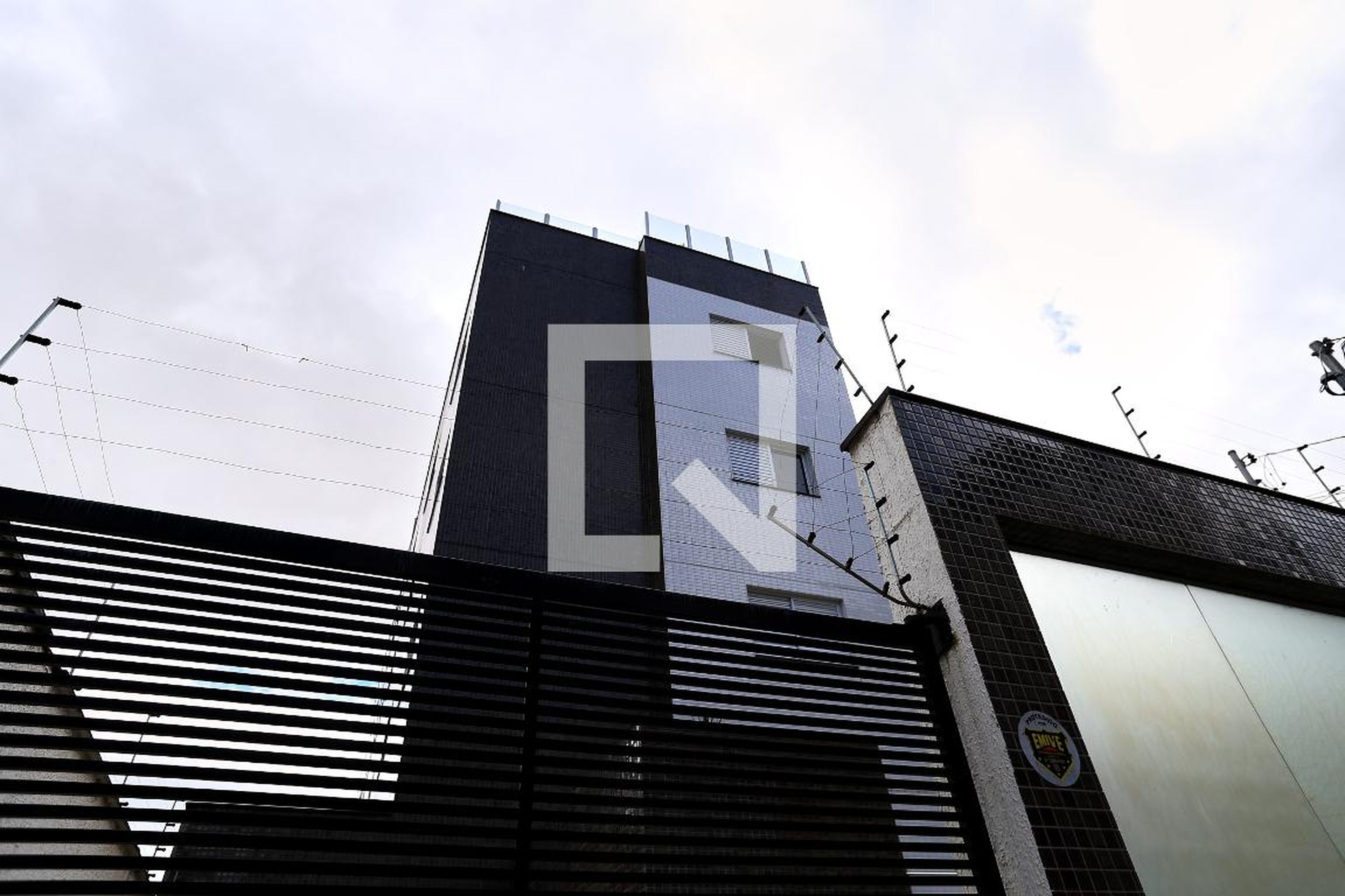 Fachada Edifício Francisca Moreira Serva de Maria