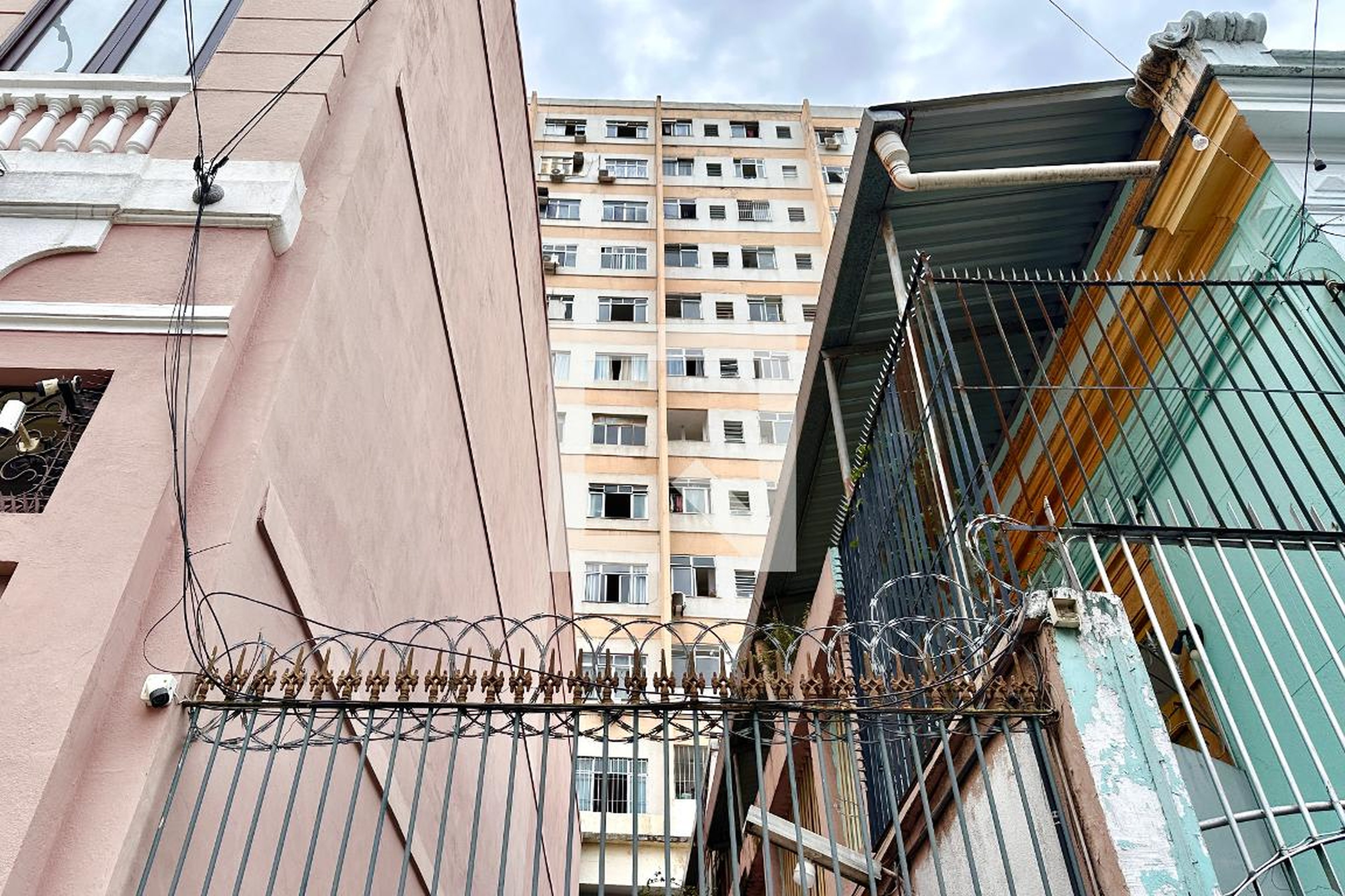 Fachada Edifício Jardim do Estoril