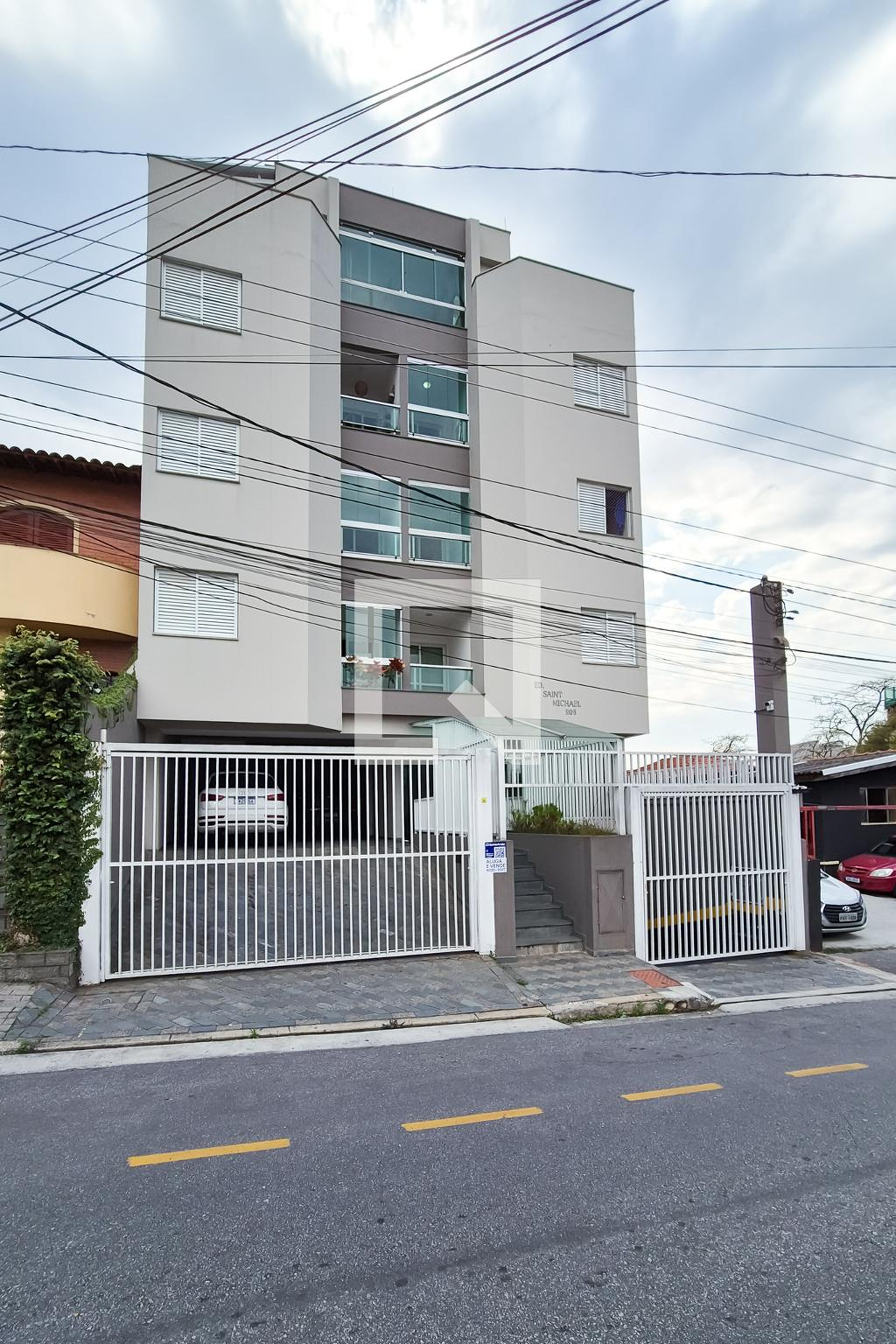 Fachada Condomínio ED Saint Michael Residence