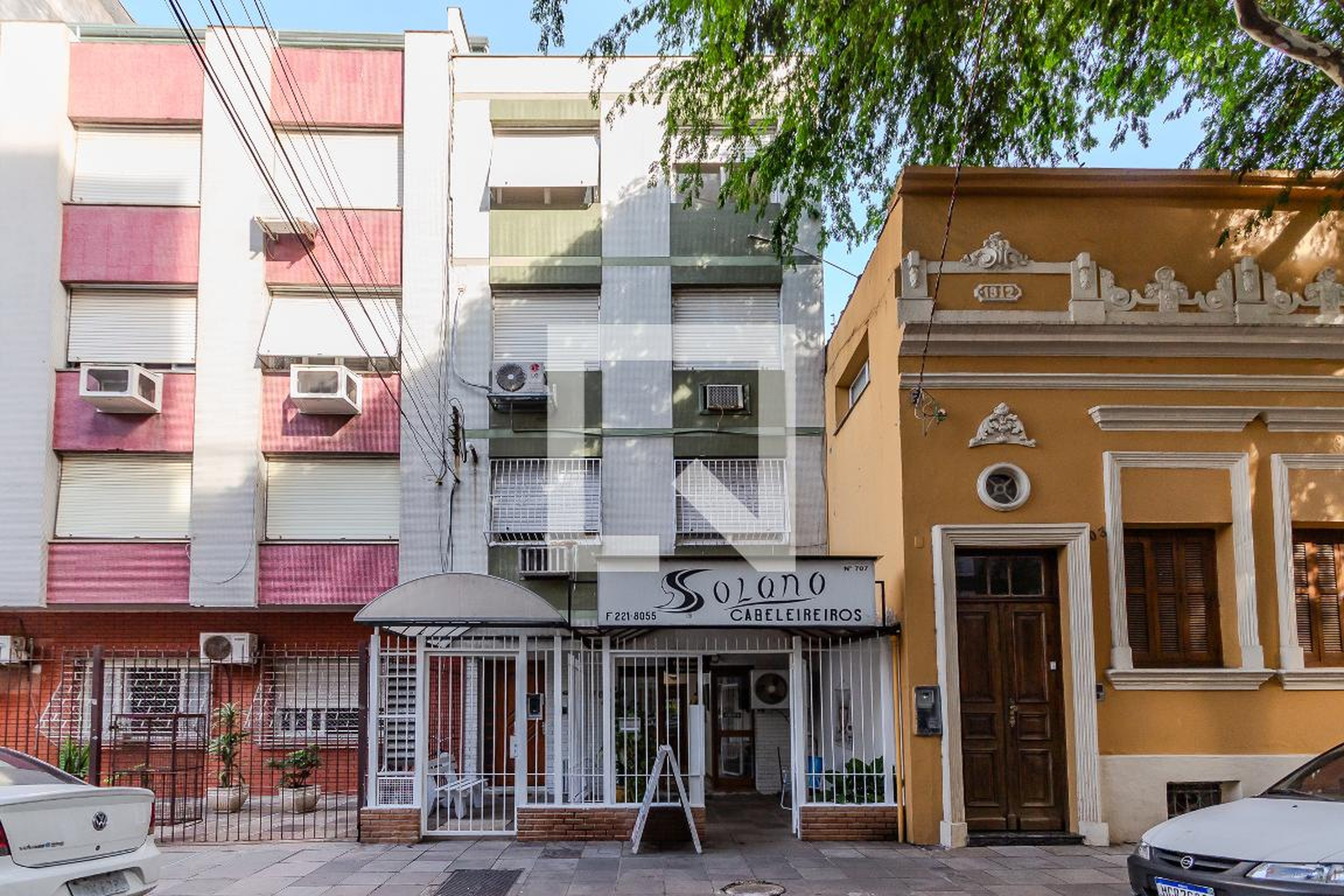 Fachada Condomínio em Rua Demétrio Ribeiro, 709