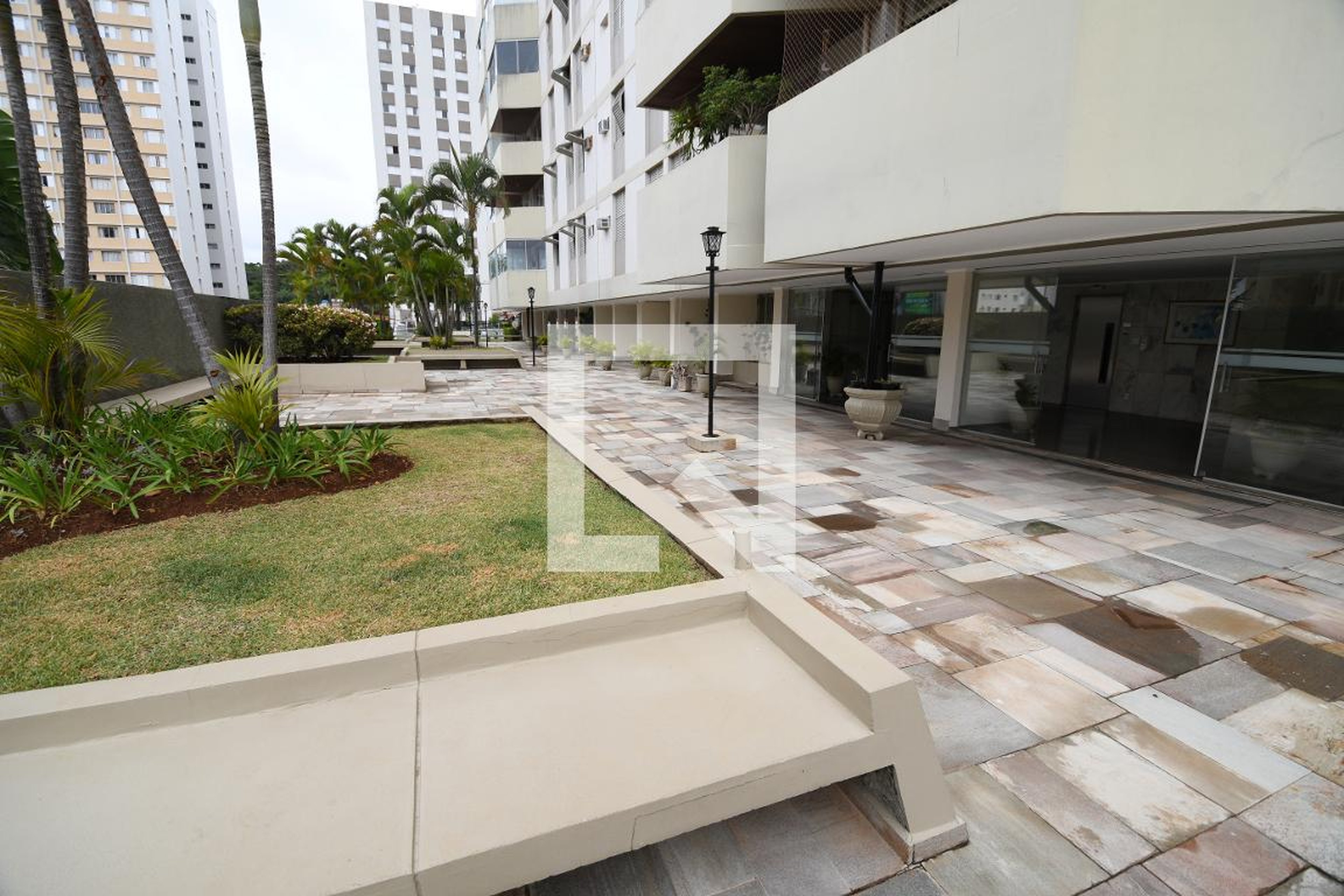 Fachada Condomínio em Avenida Doutor Moraes Salles, 1659