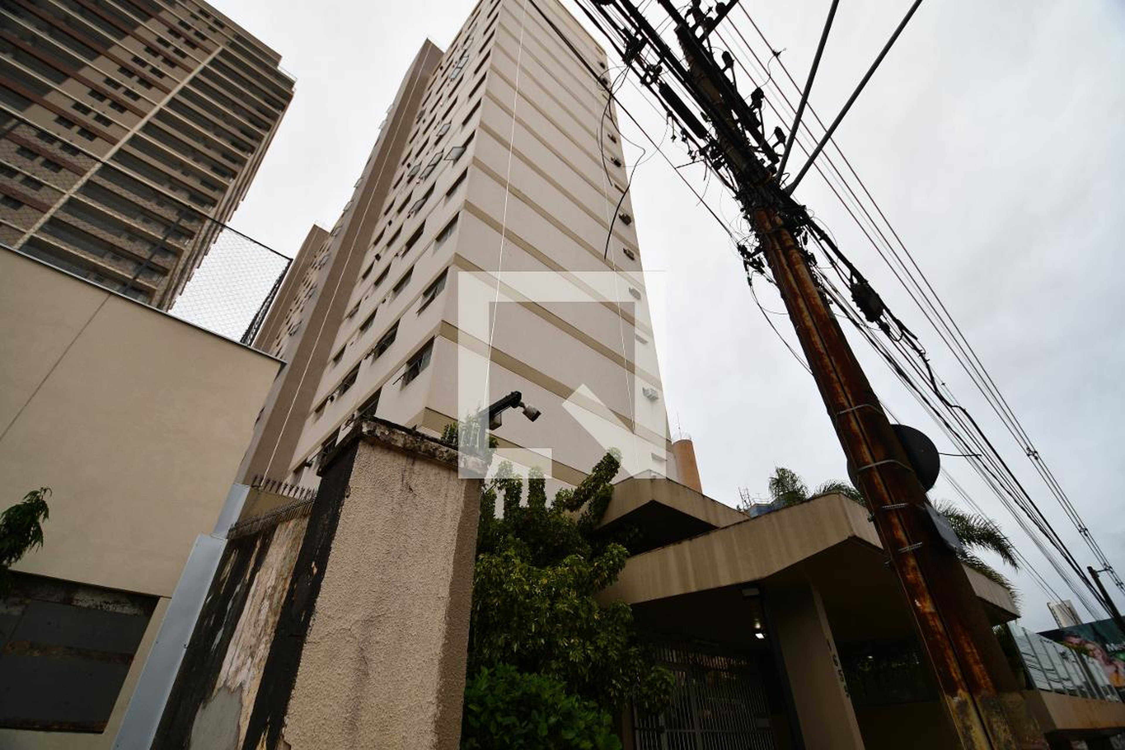 Fachada do Prédio Condomínio em Avenida Doutor Moraes Salles, 1659