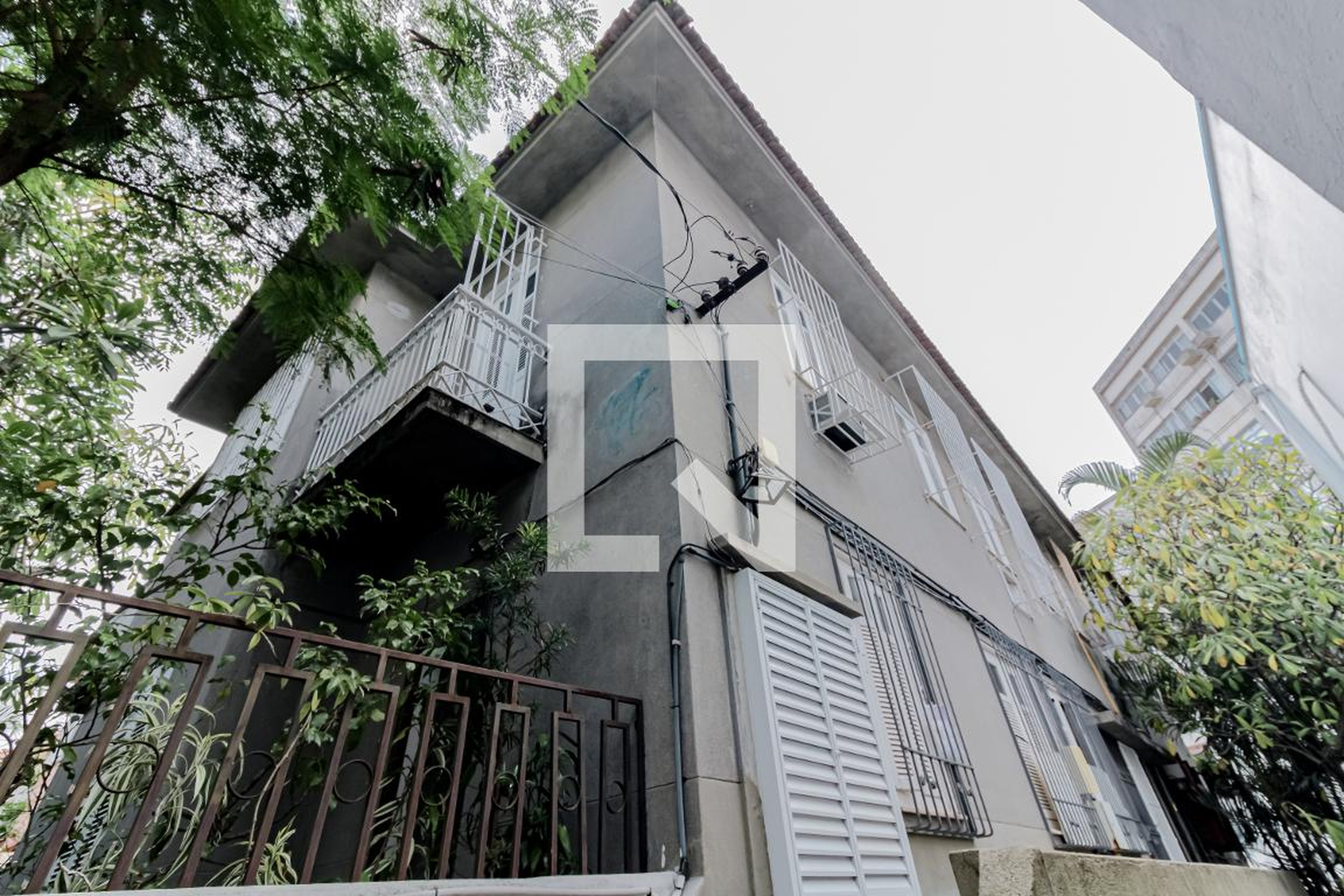 Fachada do Prédio Condomínio em Rua Engenheiro Marques Porto, 100