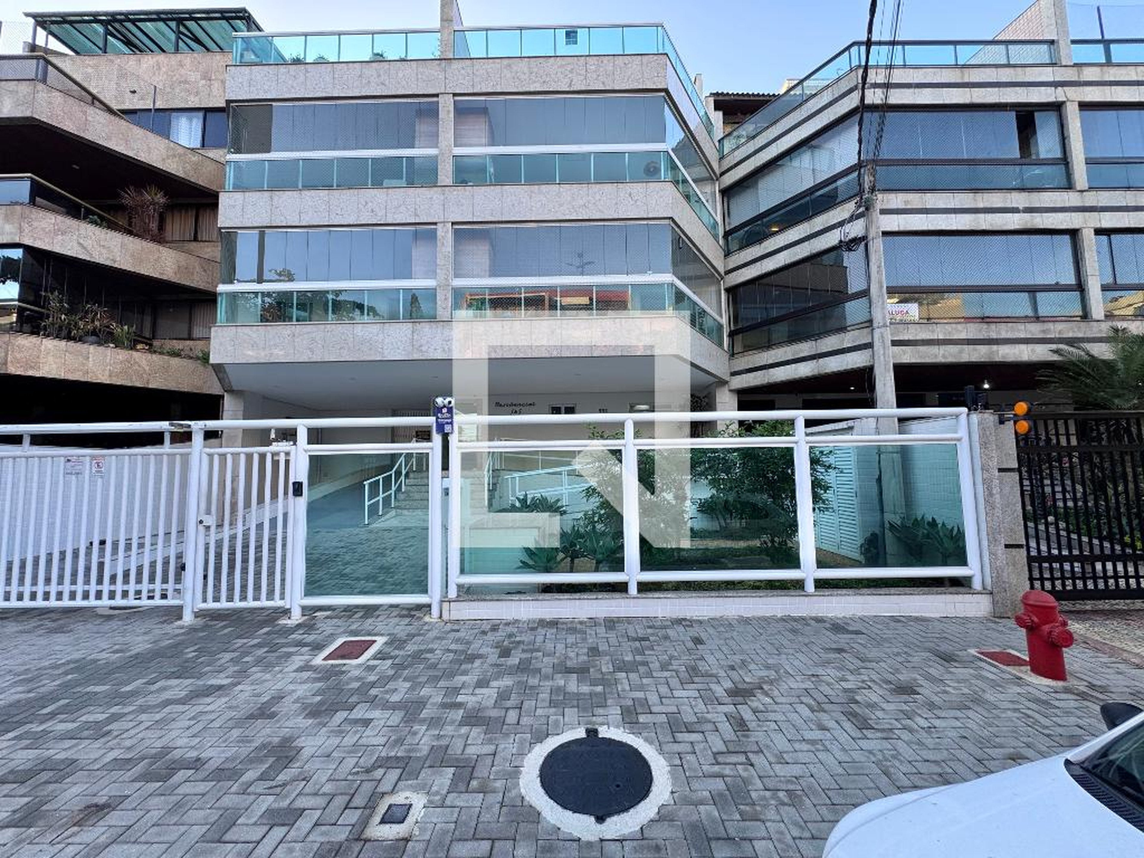 Fachada Condomínio em Rua Presidente Nereu Ramos, 991