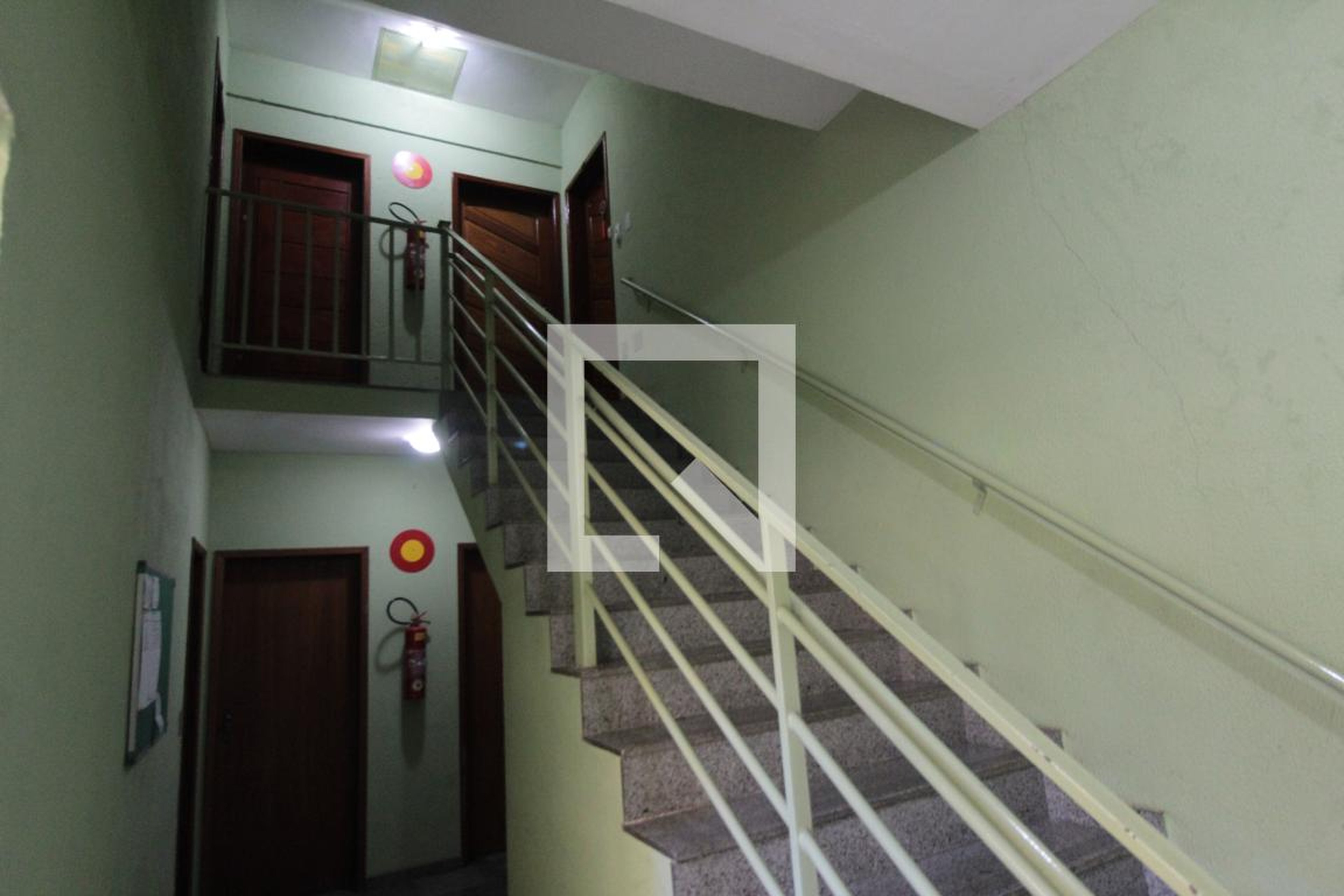 Hall de Entrada Condomínio em Rua José Ribeiro Filho, 26