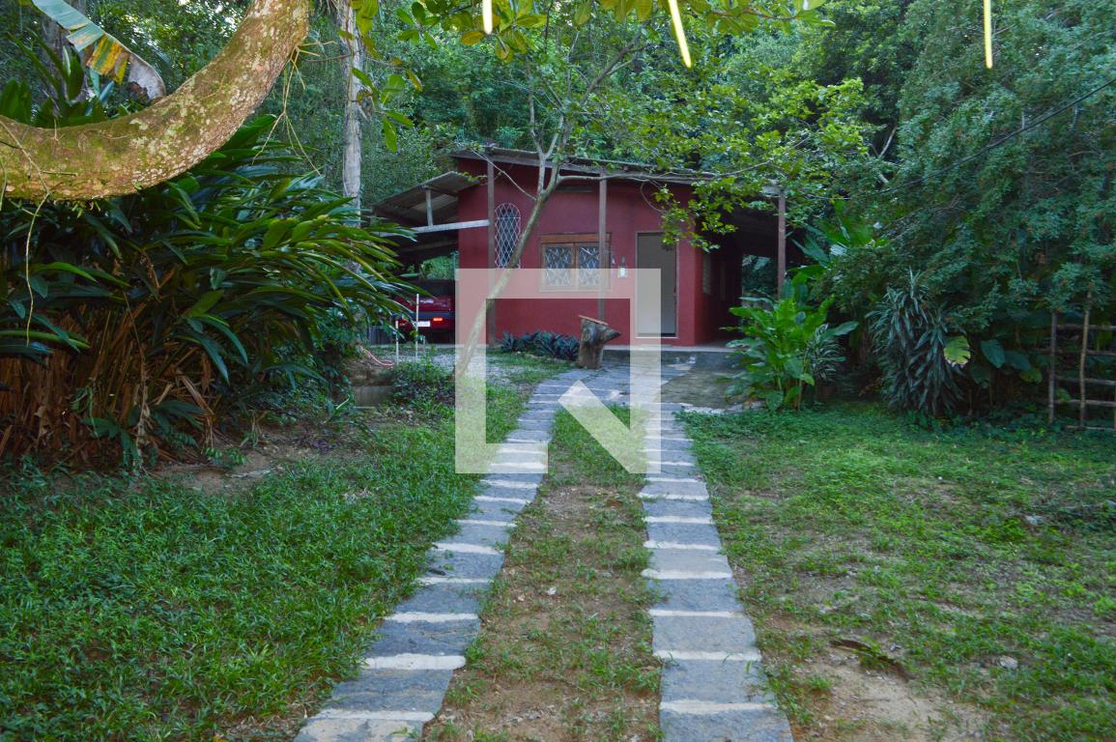 Fachada Condomínio em Rua Agrolândia, 31