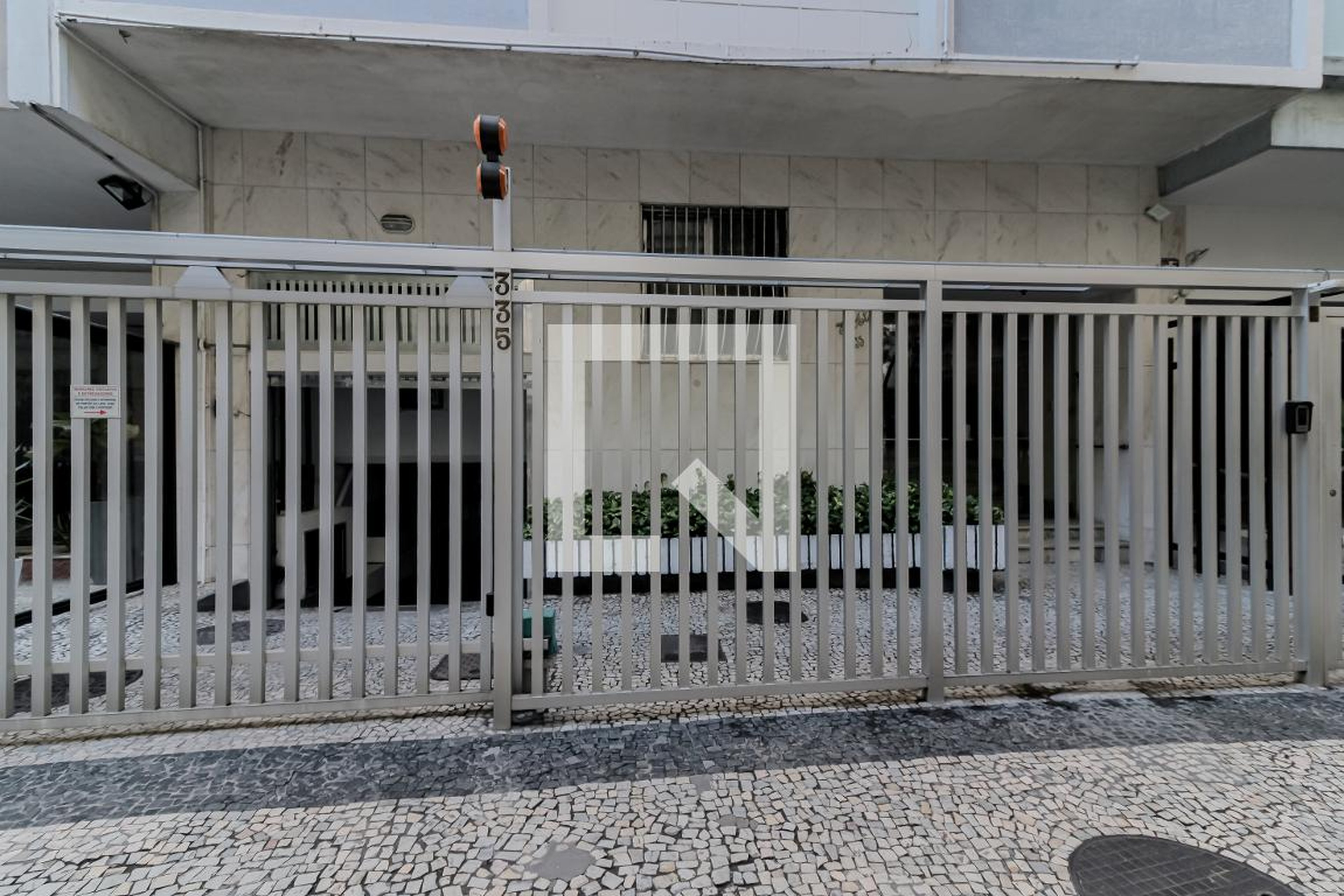 Fachada Edificio Atata