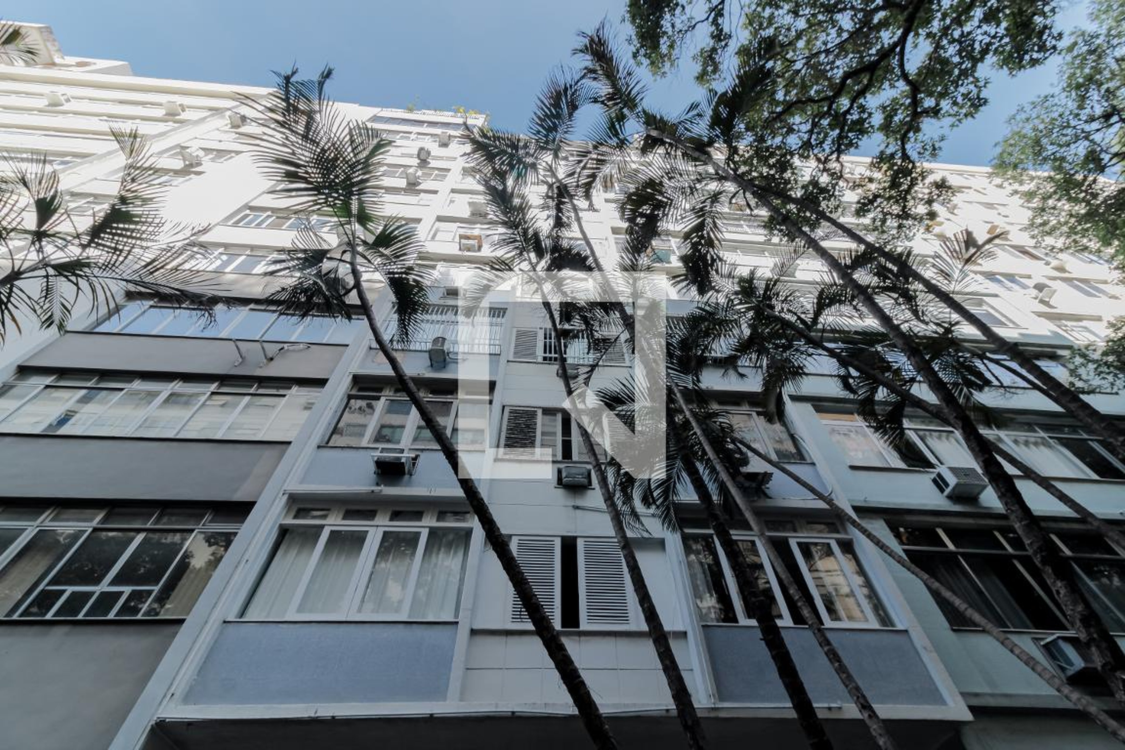 Fachada do Prédio Edificio Atata