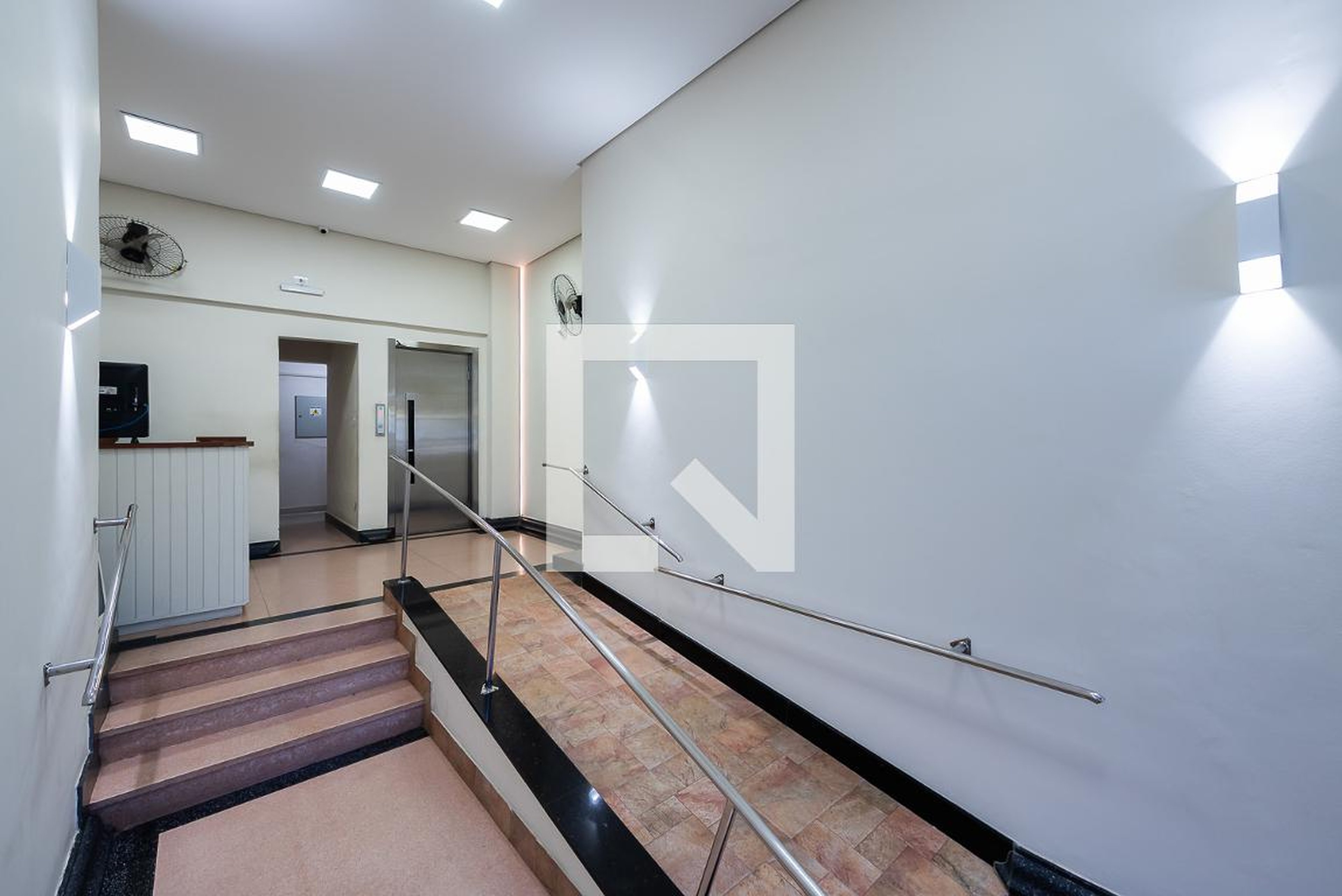 Hall de entrada - Preciosa Stones Galeria AD Moreira