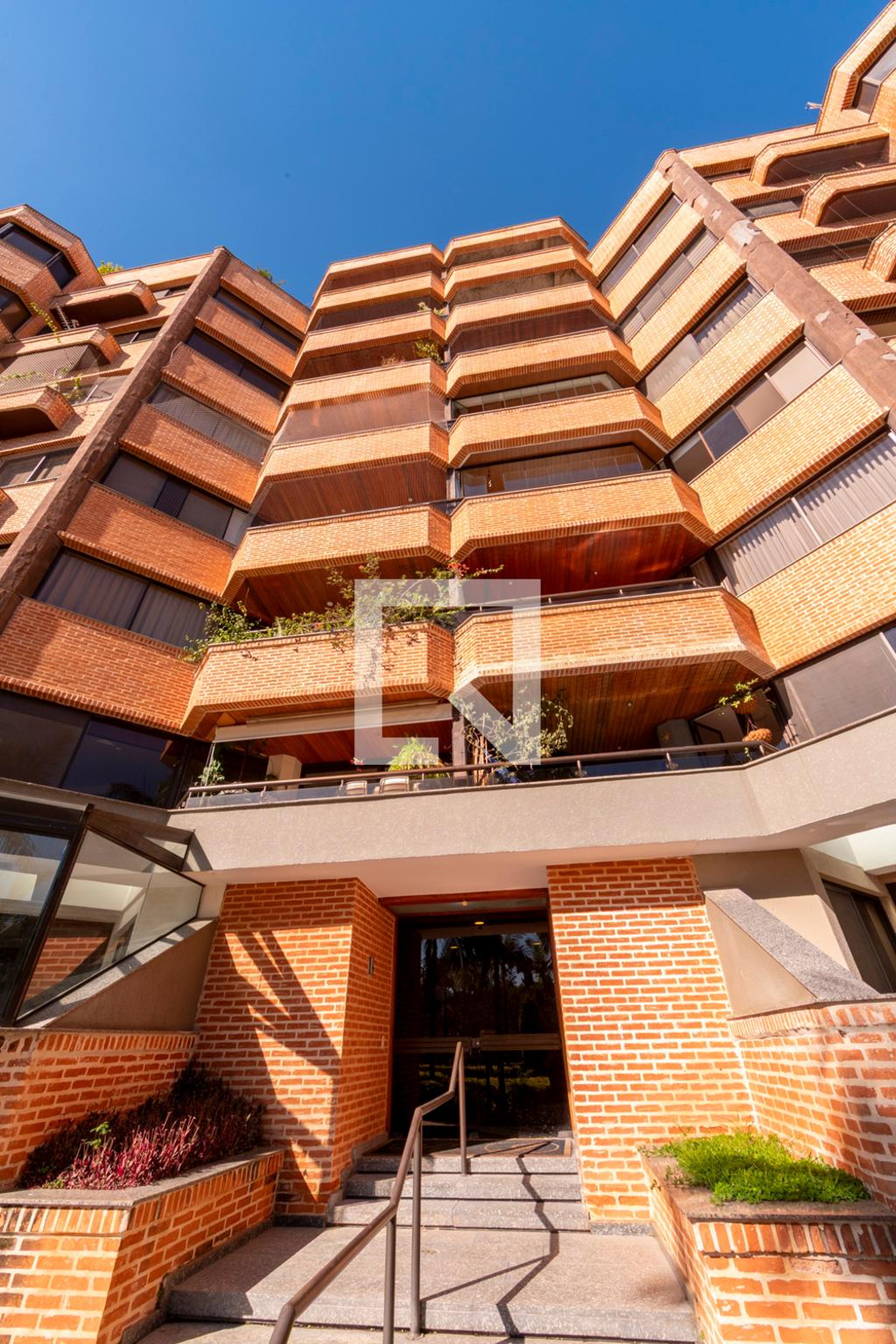 Fachada do Prédio Condomínio Verteville