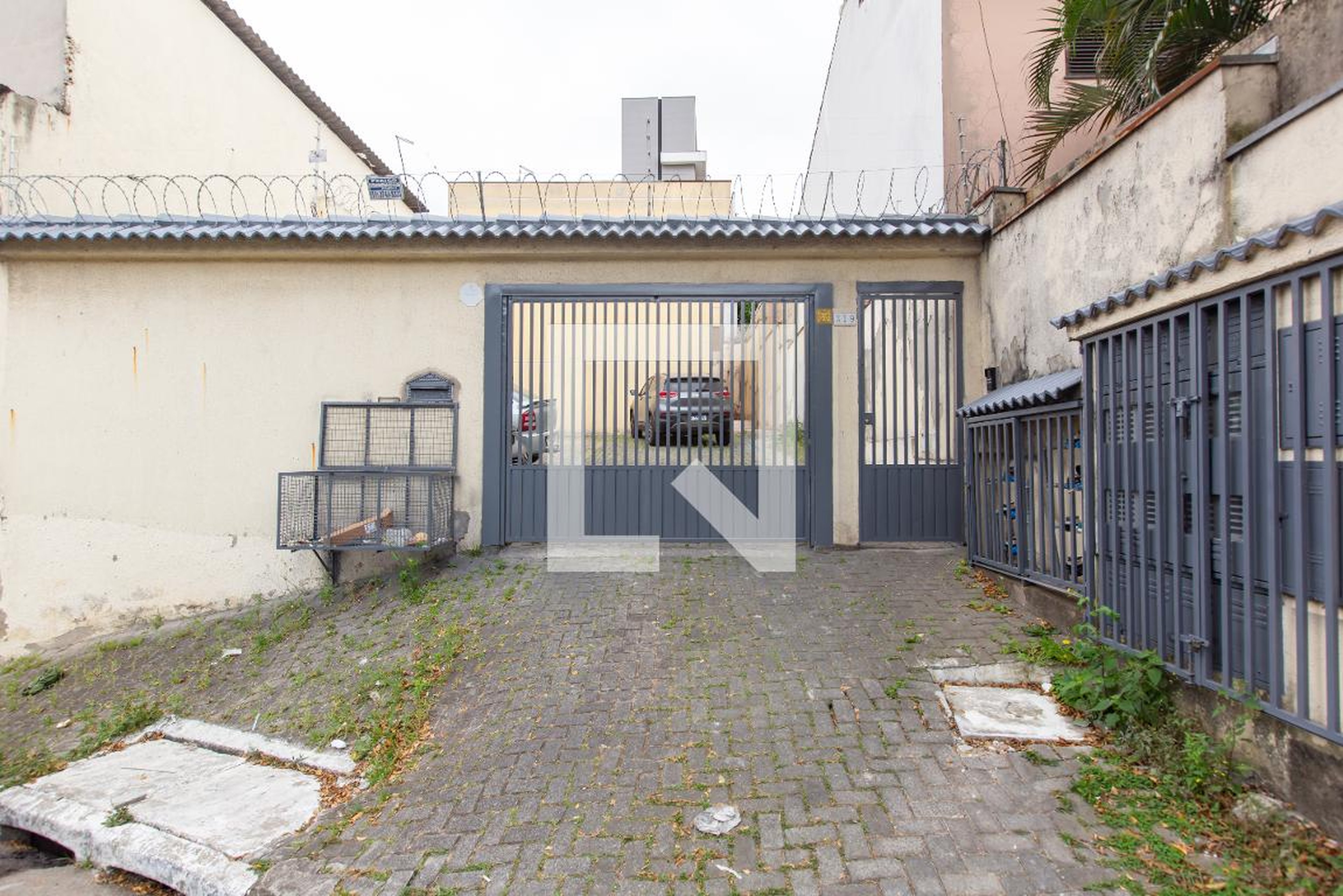 Fachada Condomínio em Rua Benjamim do Monte, 319