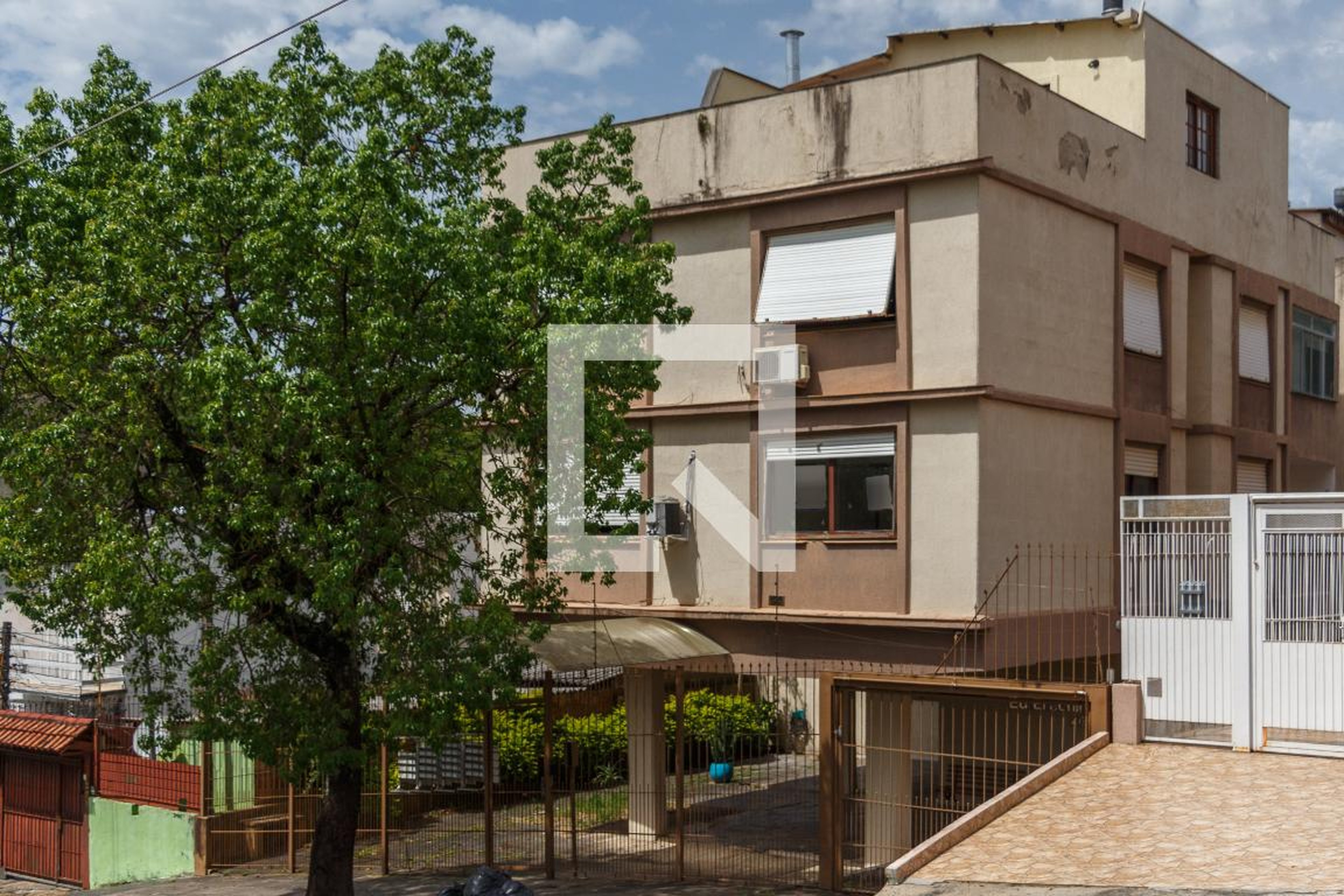 Fachada Edifício Piazza Monegat