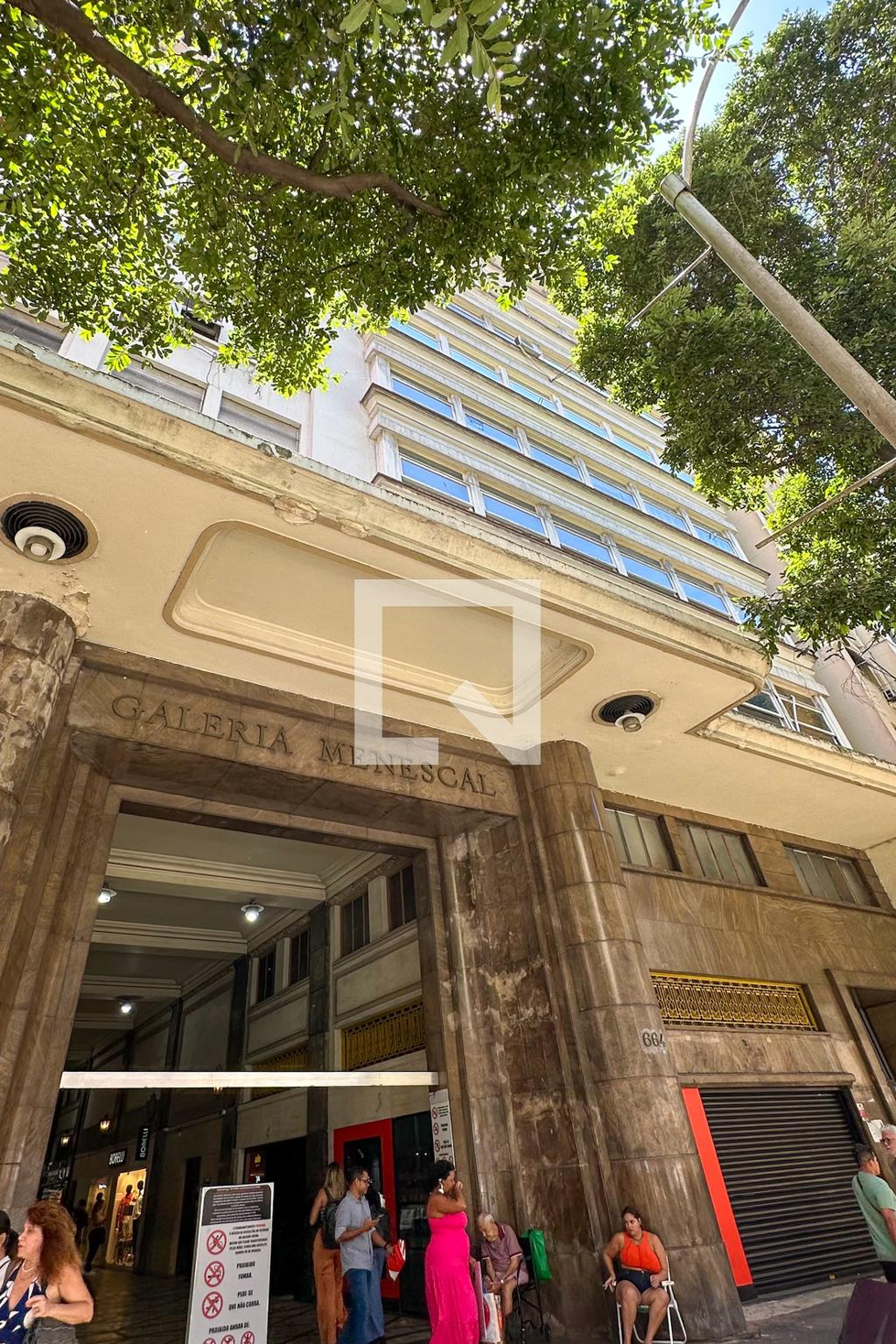 Fachada Condomínio em Av. Nossa Sra. de Copacabana, 664