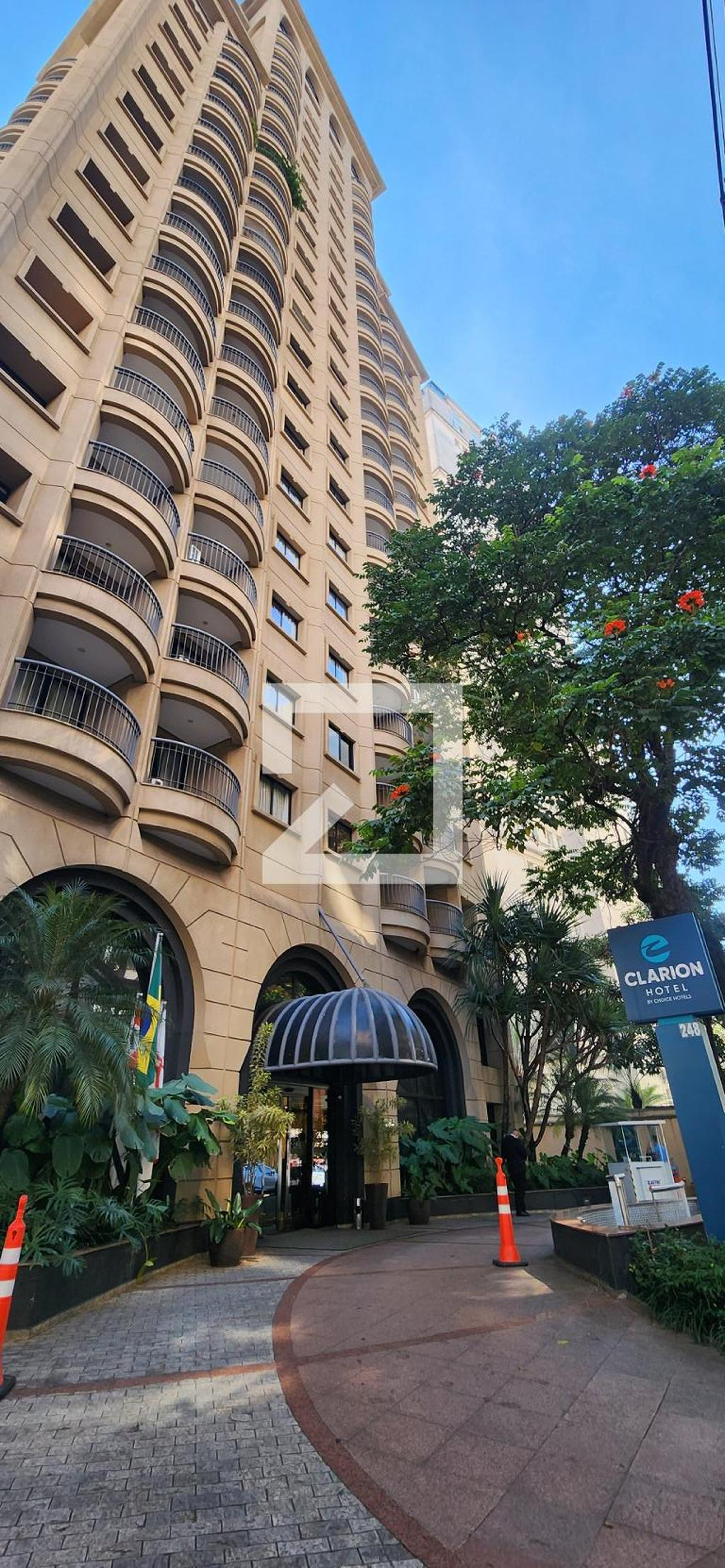 Fachada Condomínio Clarion Faria Lima