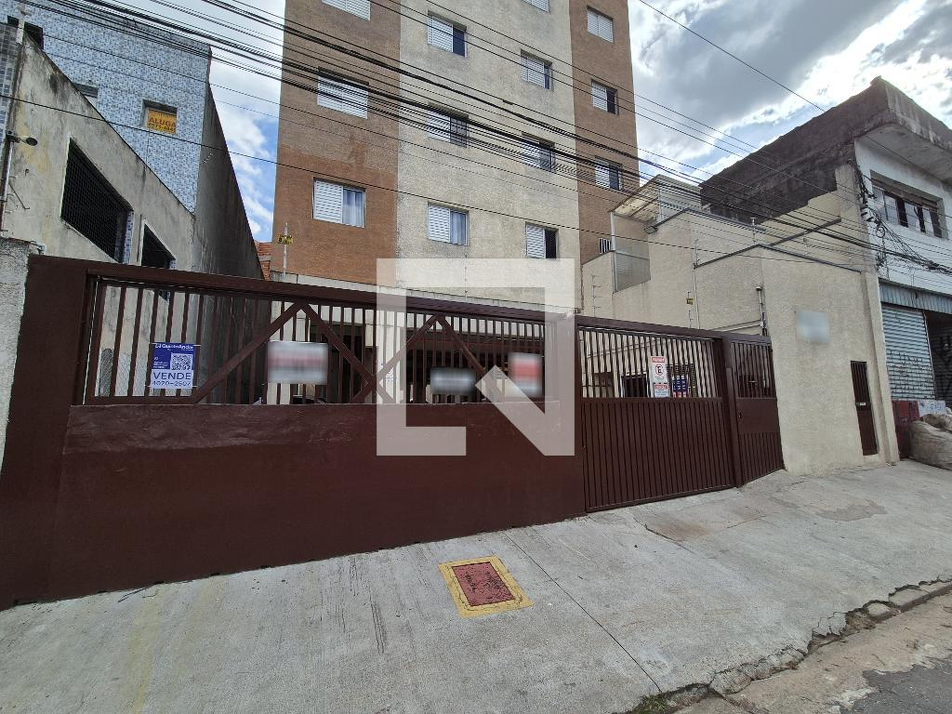 Fachada Condomínio em Avenida Capitão Mário Toledo de Camargo, 4626