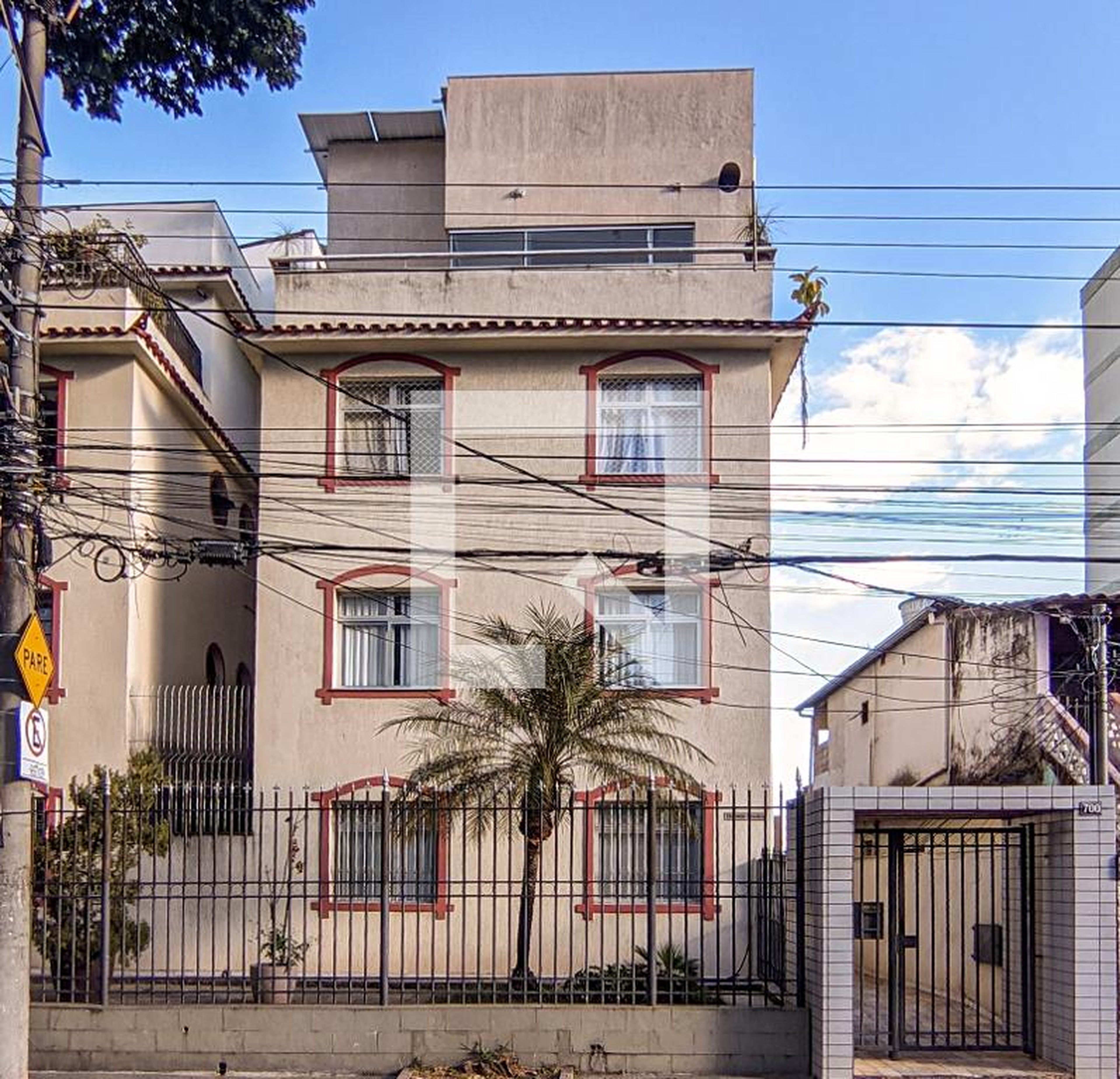 Fachada Condomínio em Rua São Roque, 700