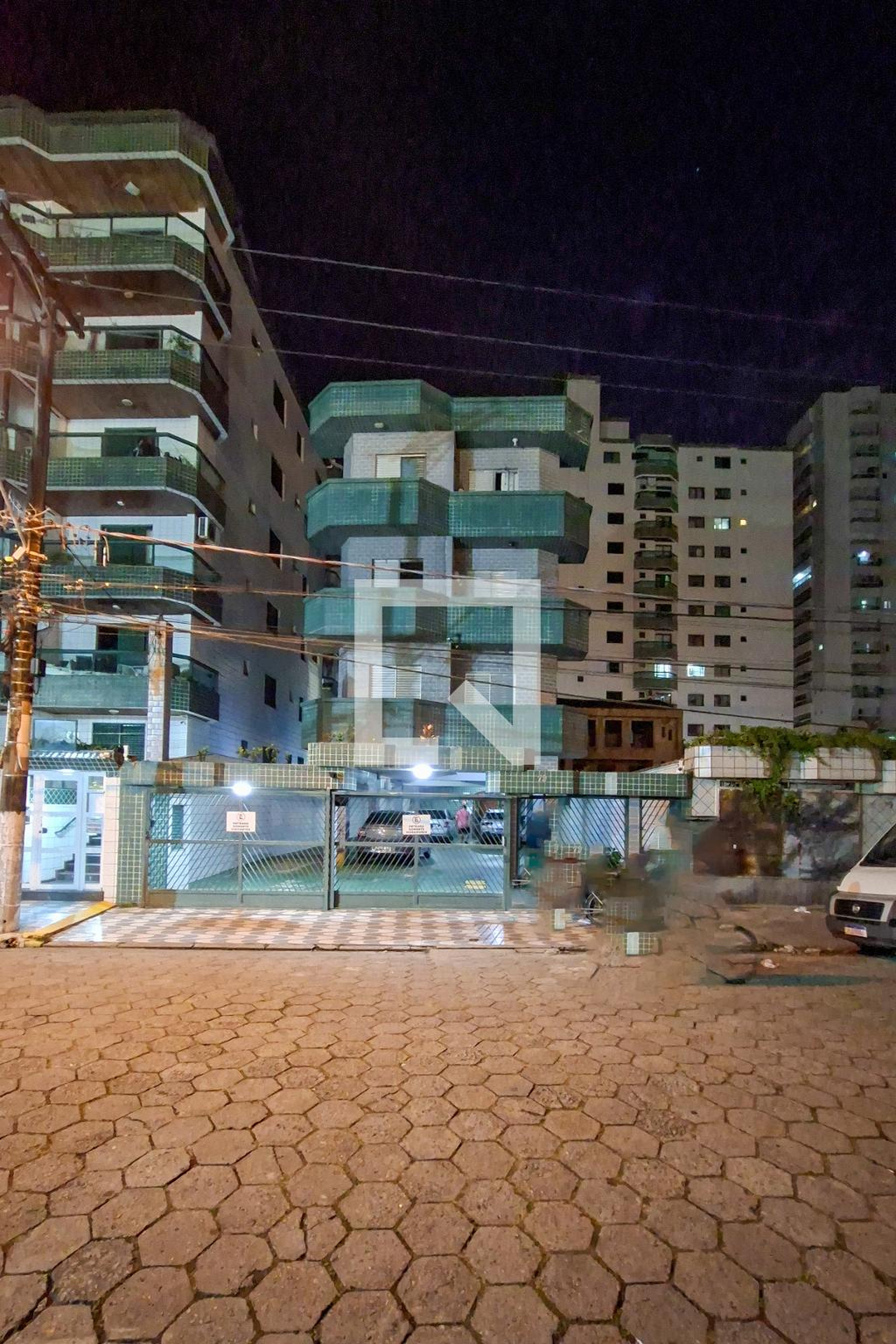 Fachada do Prédio Condomínio em Rua Vasco da Gama, 79