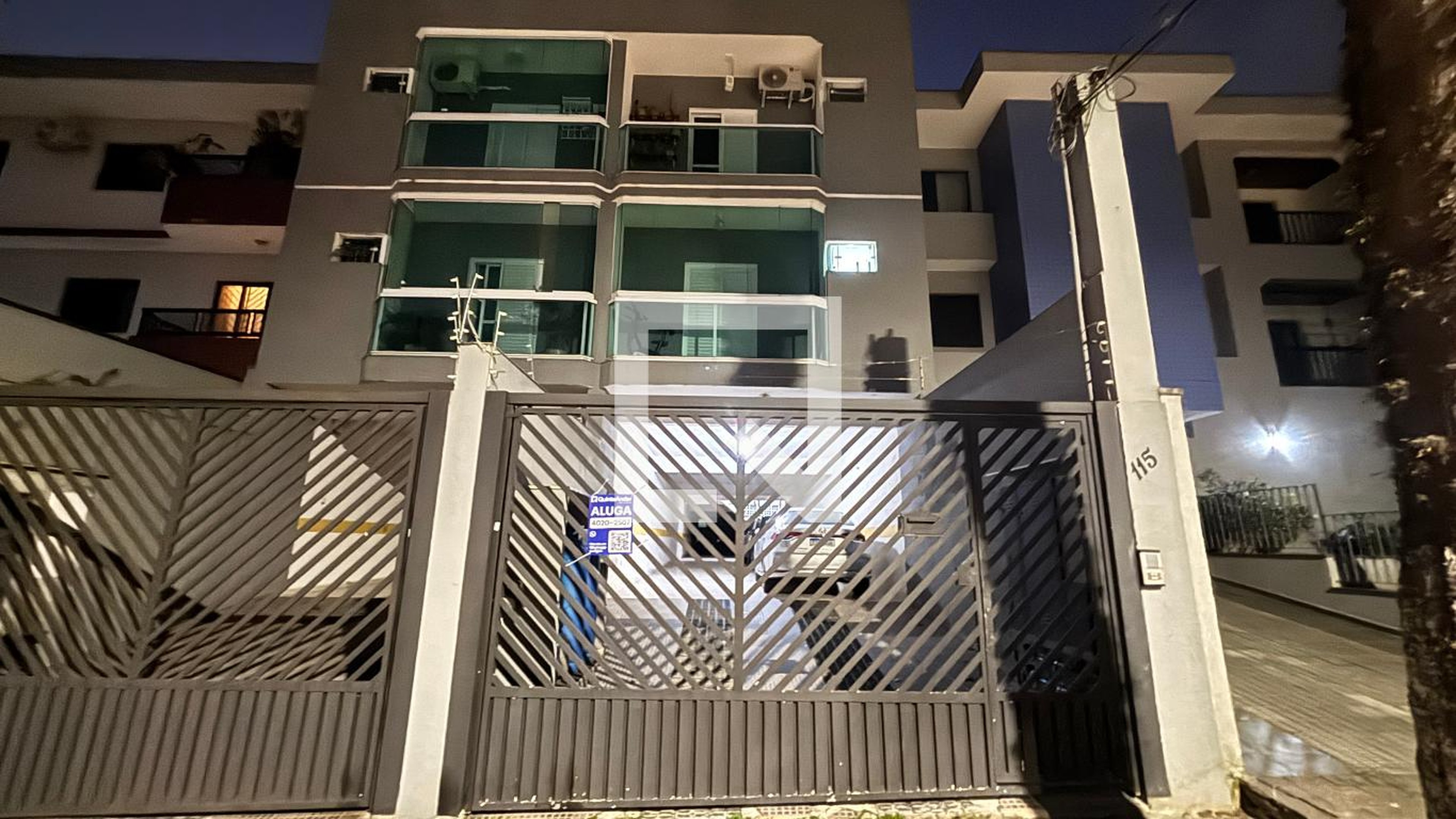 Fachada Condomínio em Rua Visconde de Mauá, 115