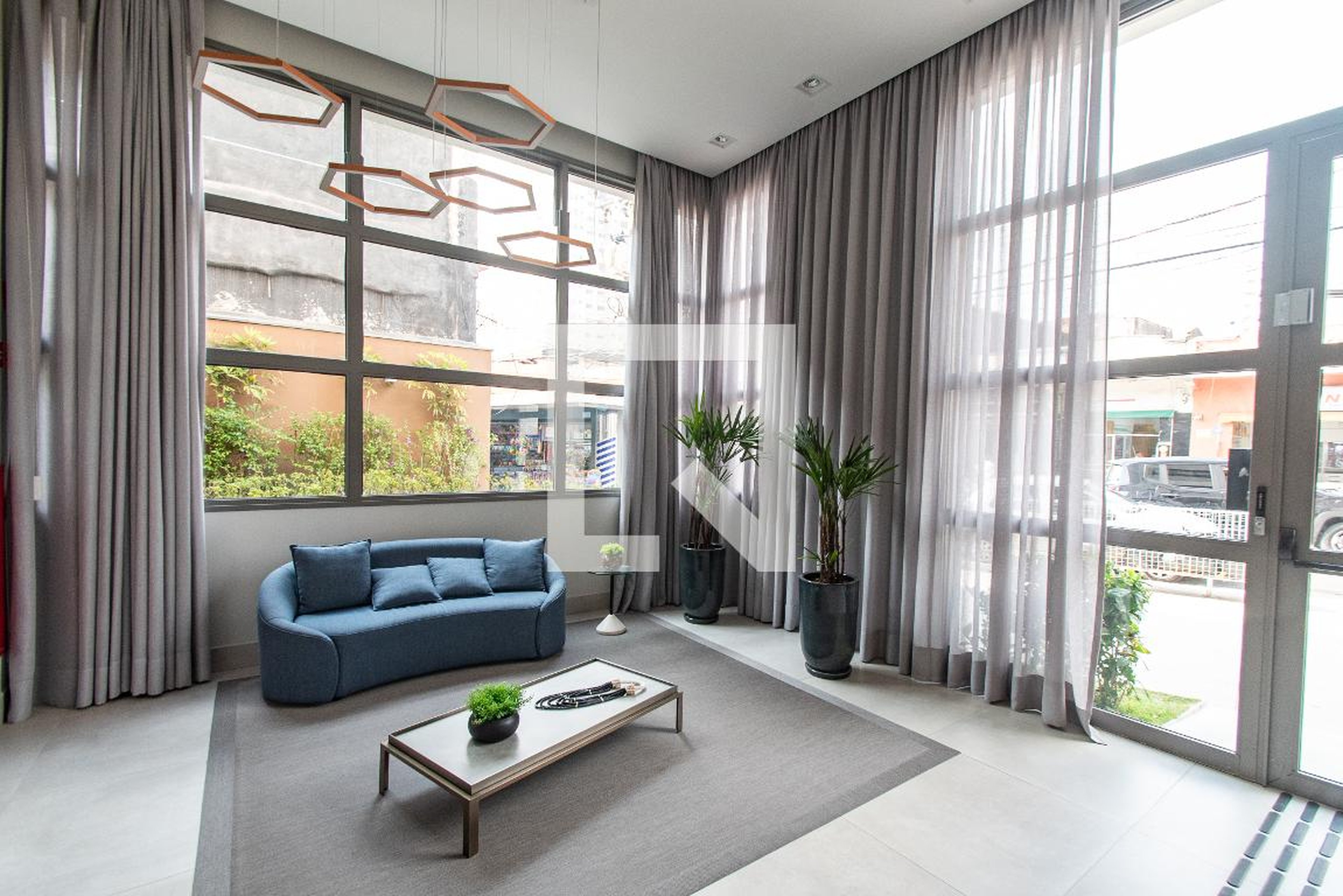 Hall de entrada - Smart Studios Santa Cruz