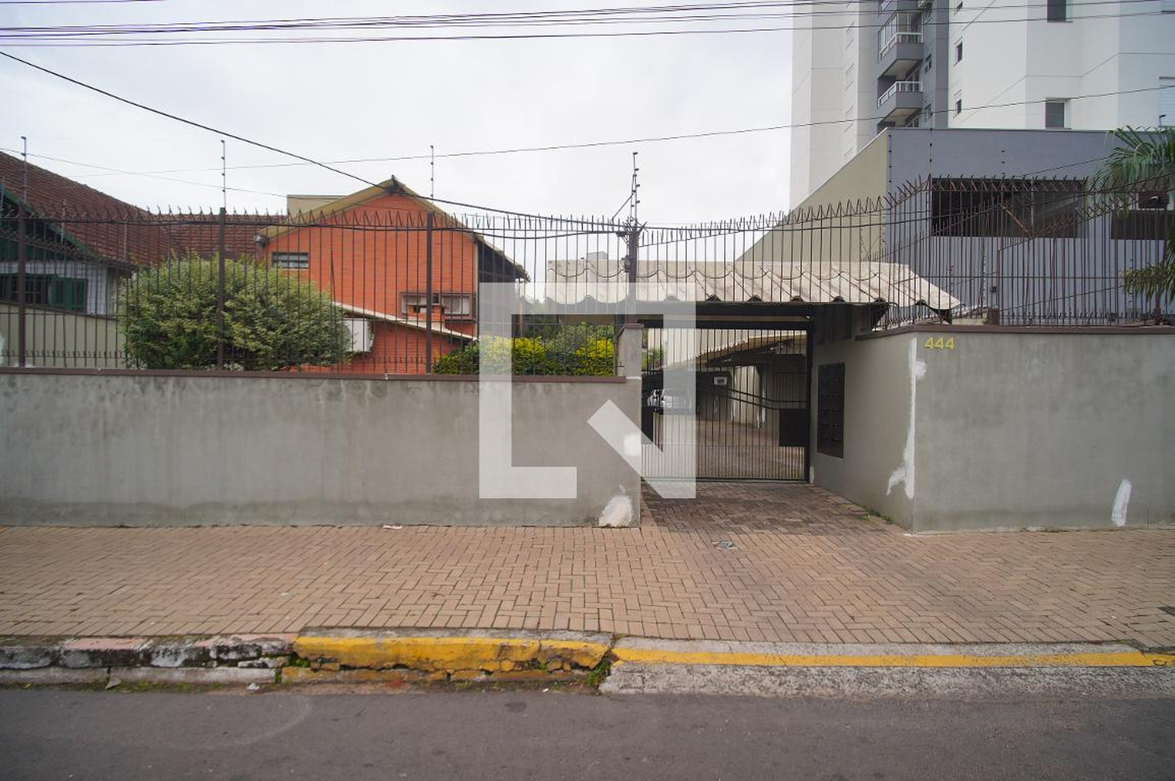 Fachada Condomínio em Rua João Wendelino Hennemann, 444