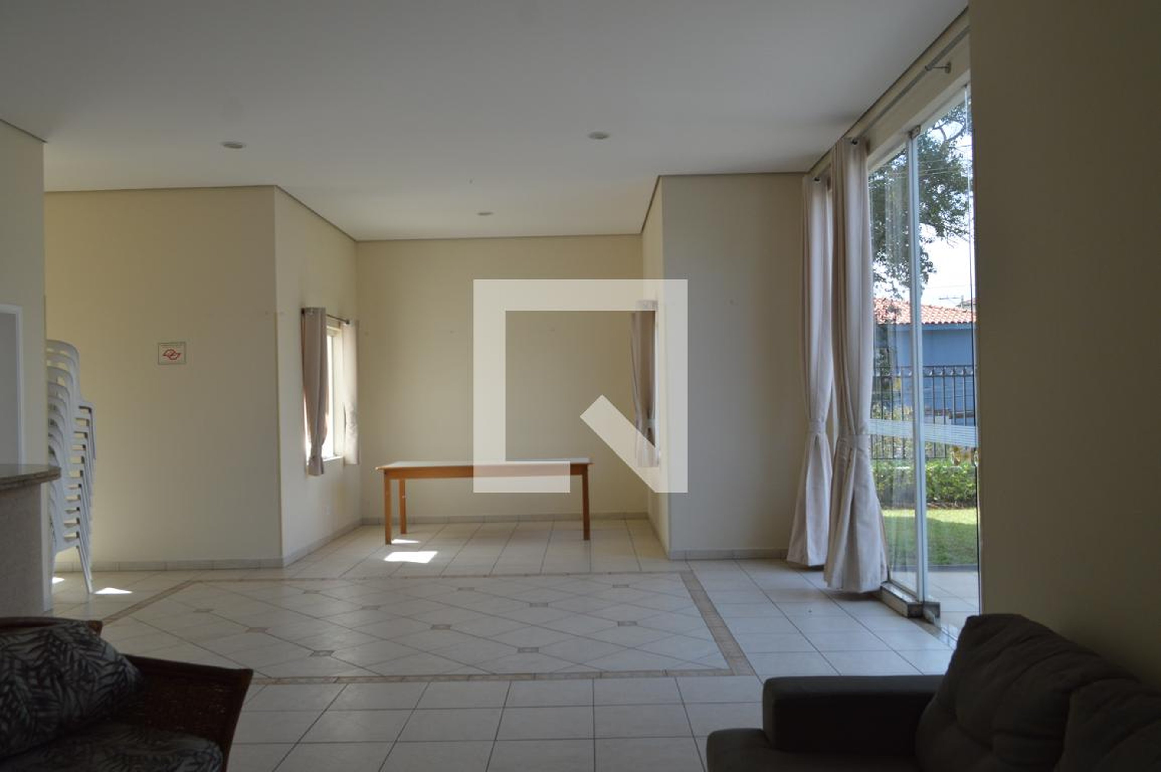 Hall - San Diego Sport Home