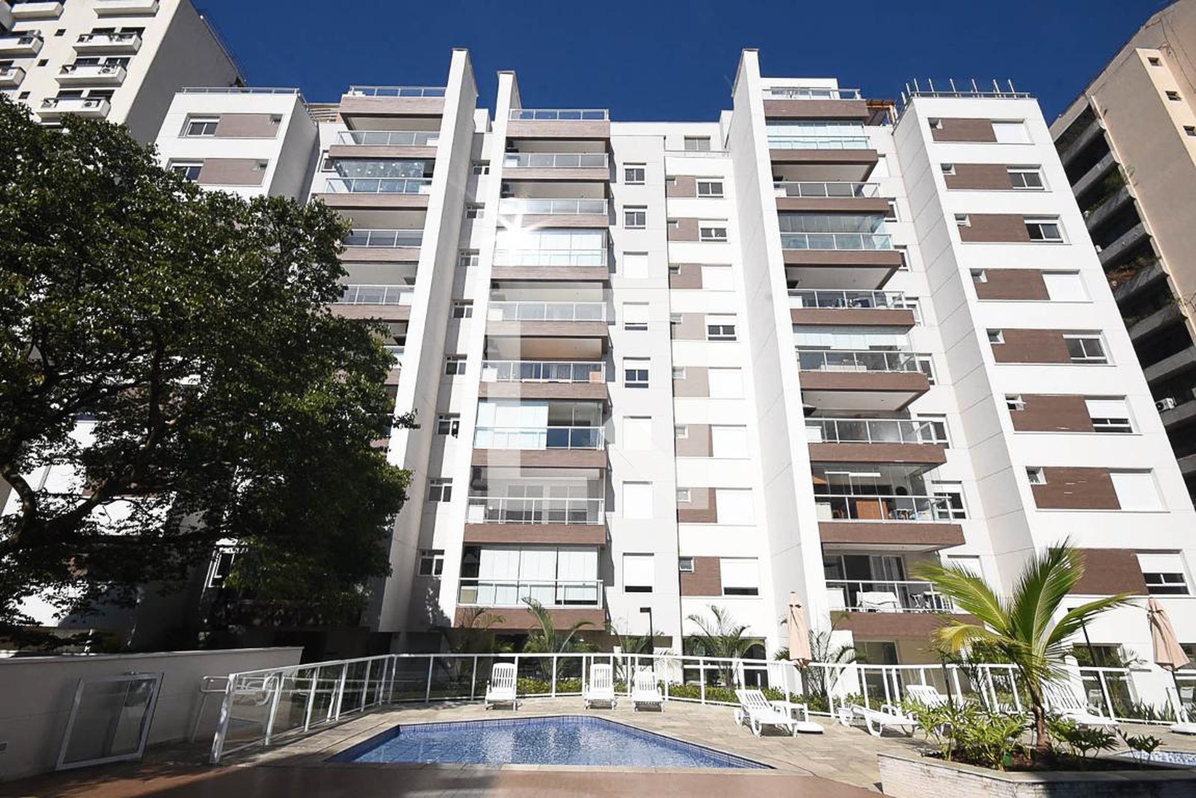 Fachada Condomínio Tate Real Parque