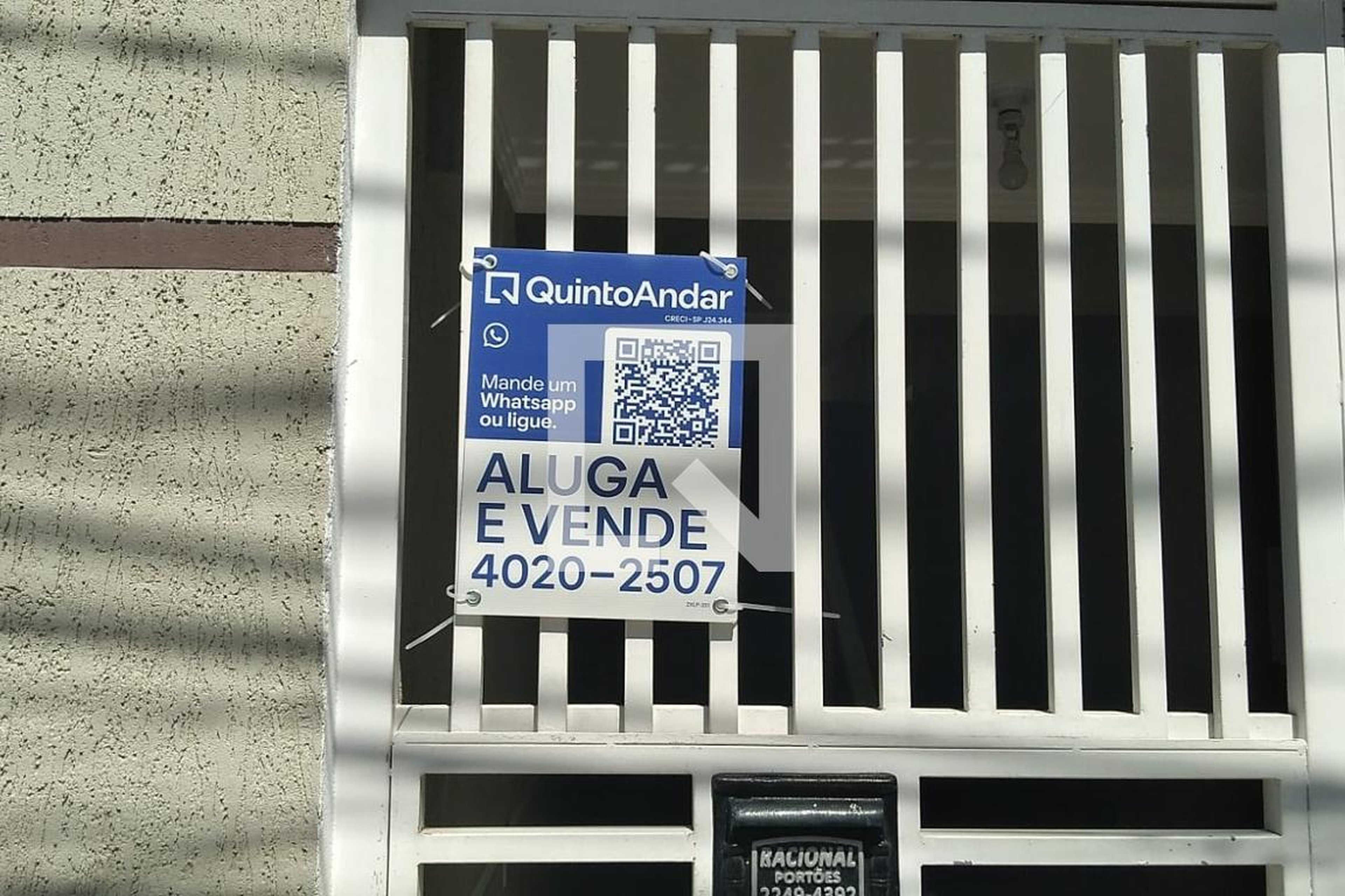 Fachada Condomínio em Rua Monte Belo, 342