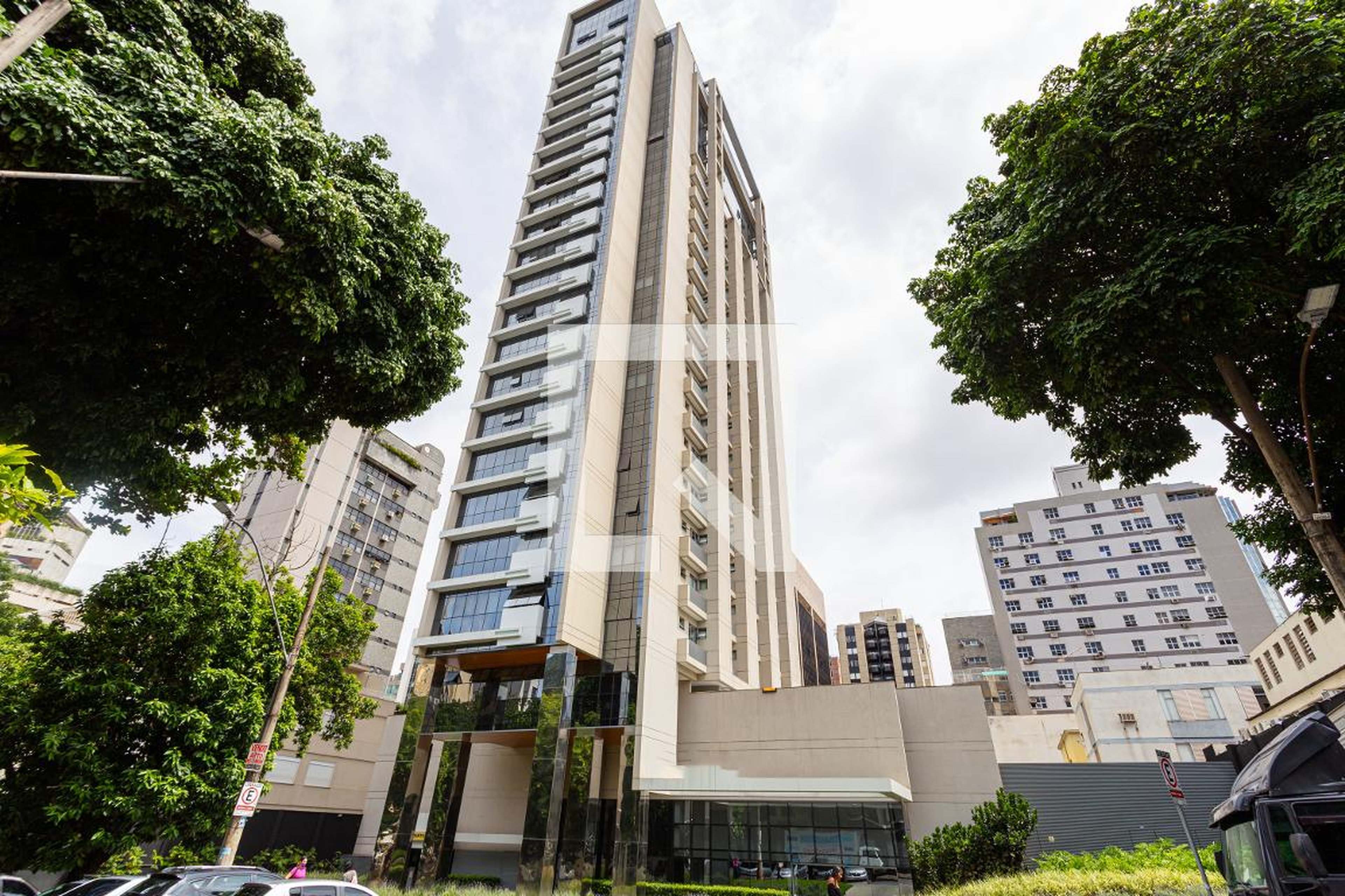 Fachada Condomínio Ed Selfie