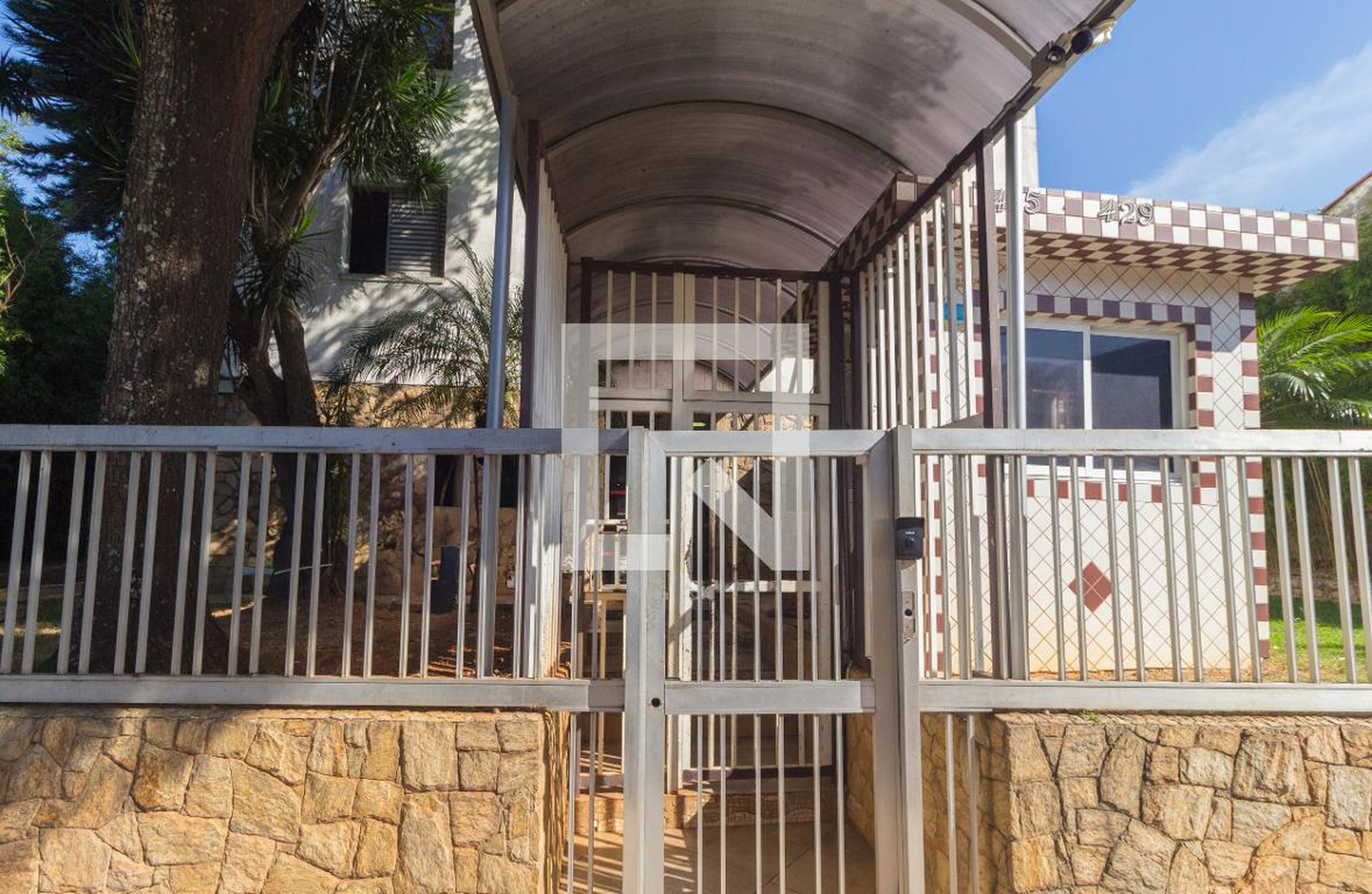 Fachada Condomínio em Rua Manuel Ramos Paiva, 430