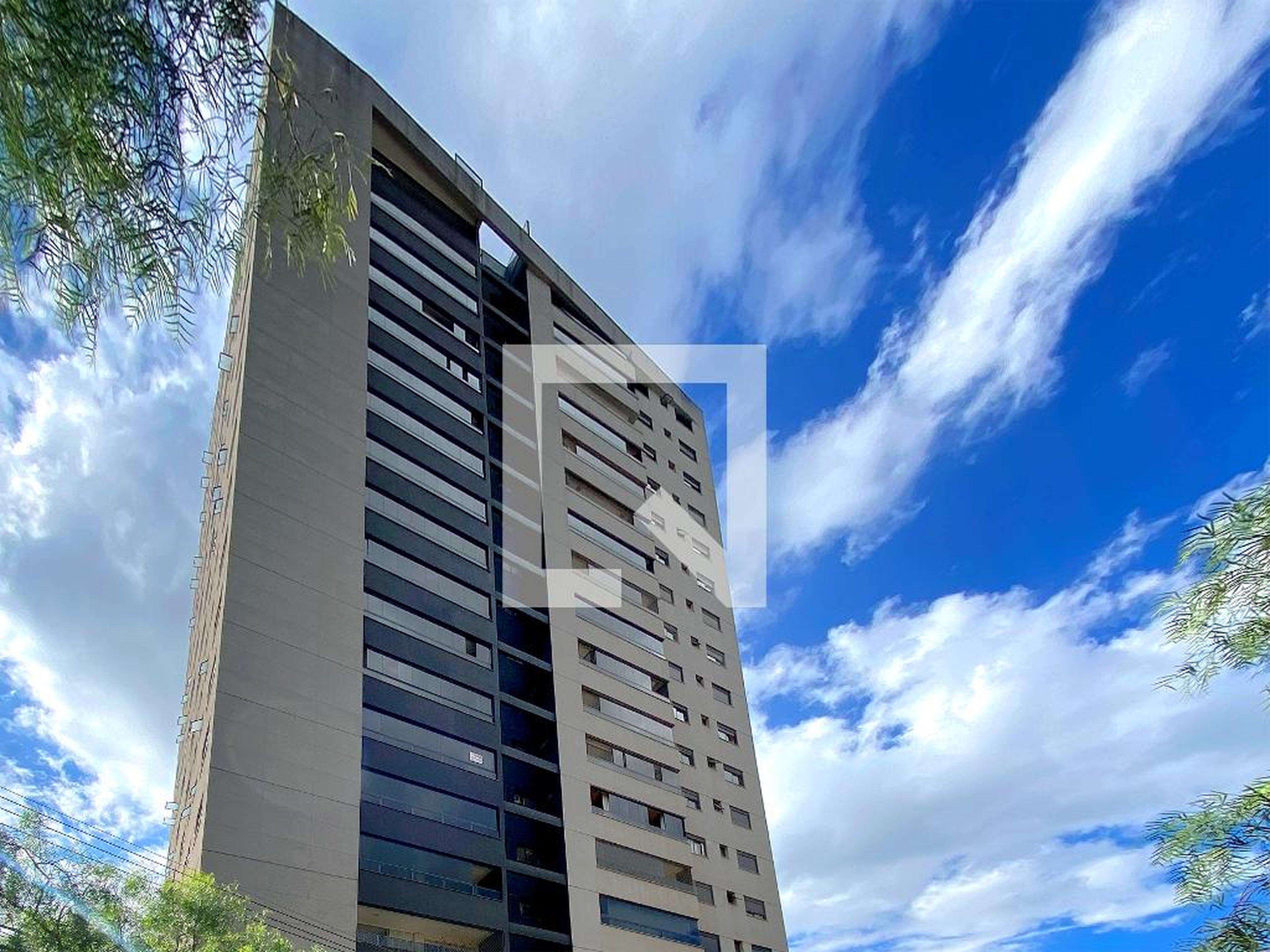 Fachada Condomínio em Rua Ignácio Alves Martins, 191