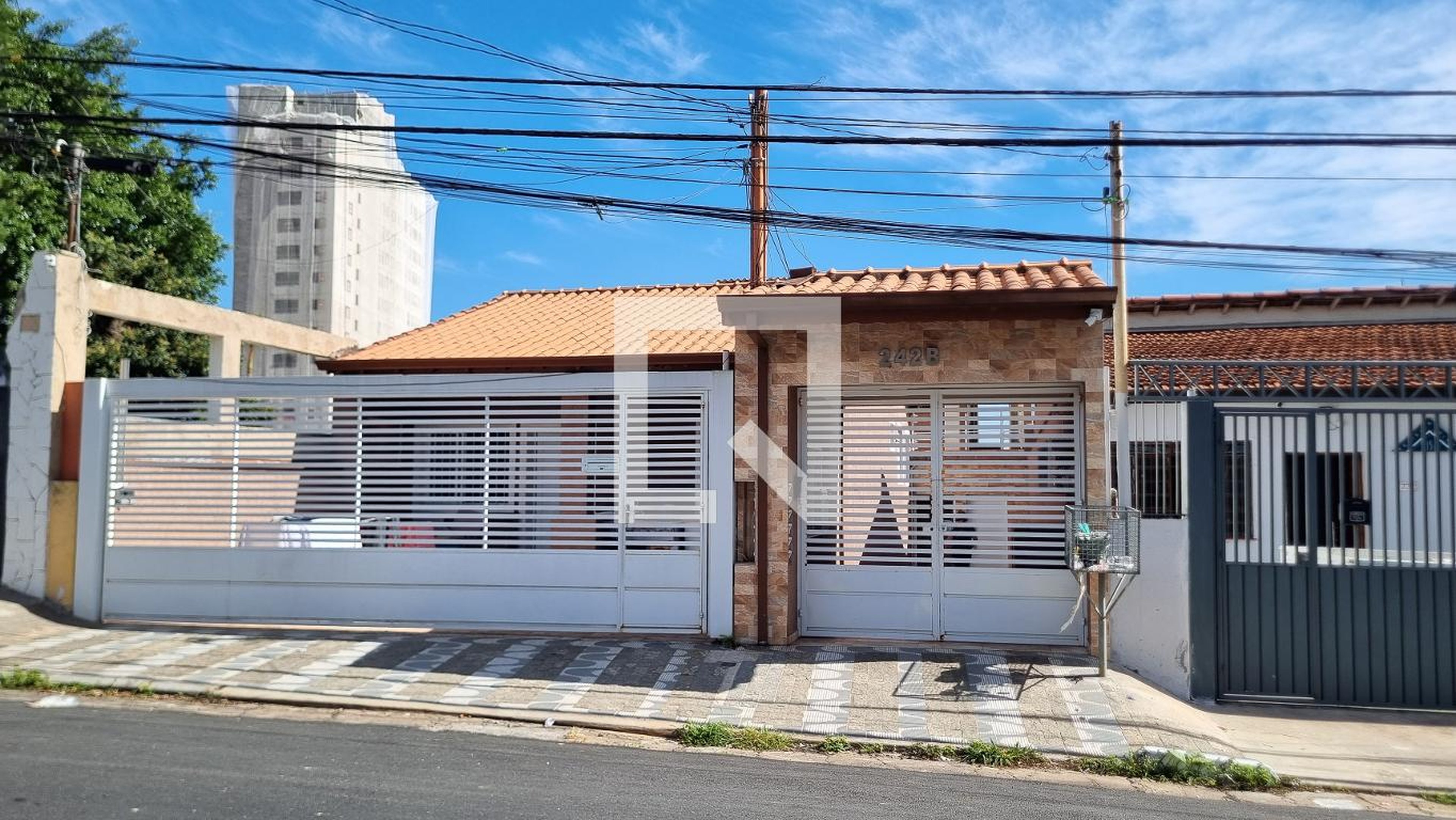 Fachada Condomínio em Rua Ibiapaba, 242