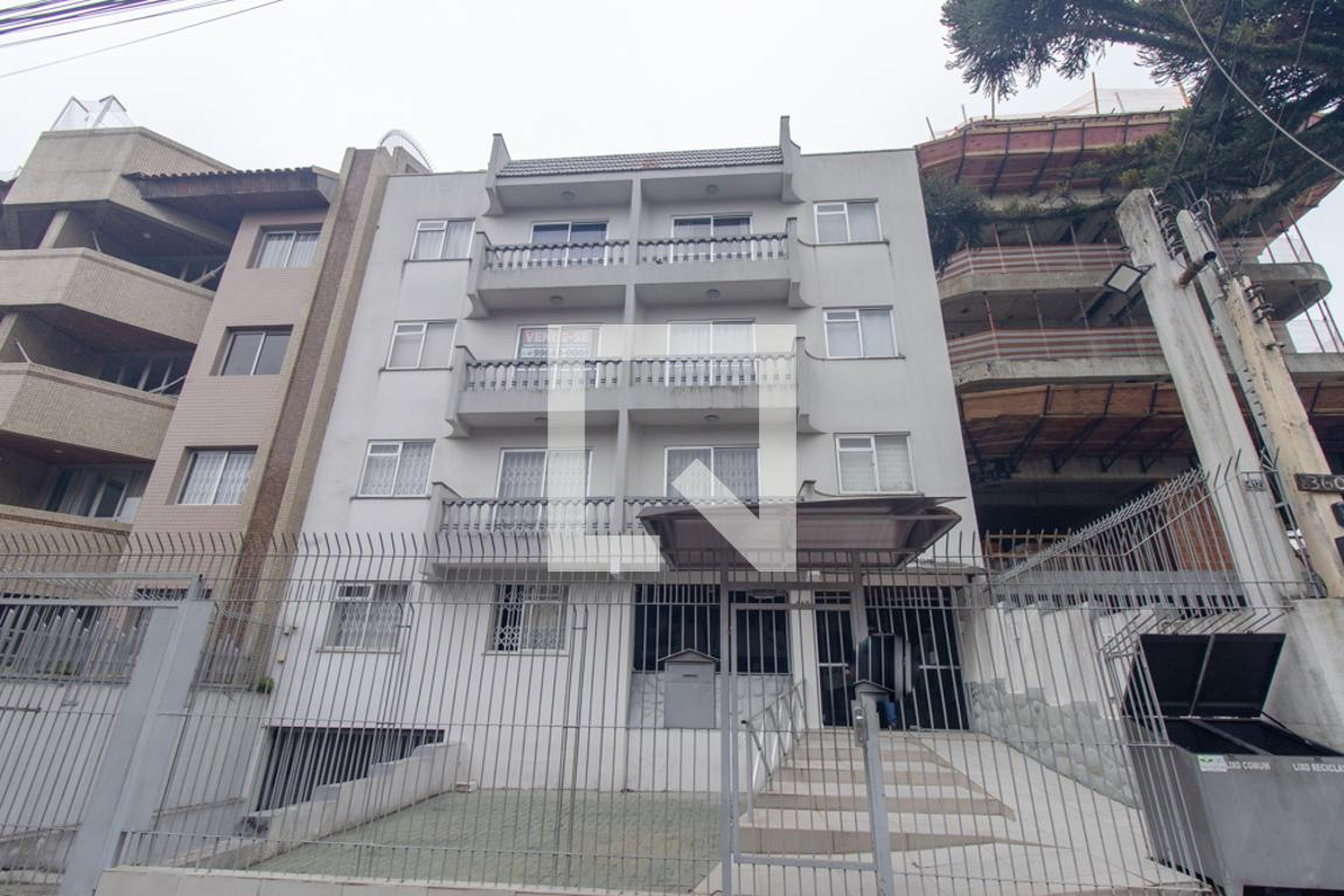 Fachada do Condomínio Condomínio em Rua Murilo do Amaral Ferreira, 412